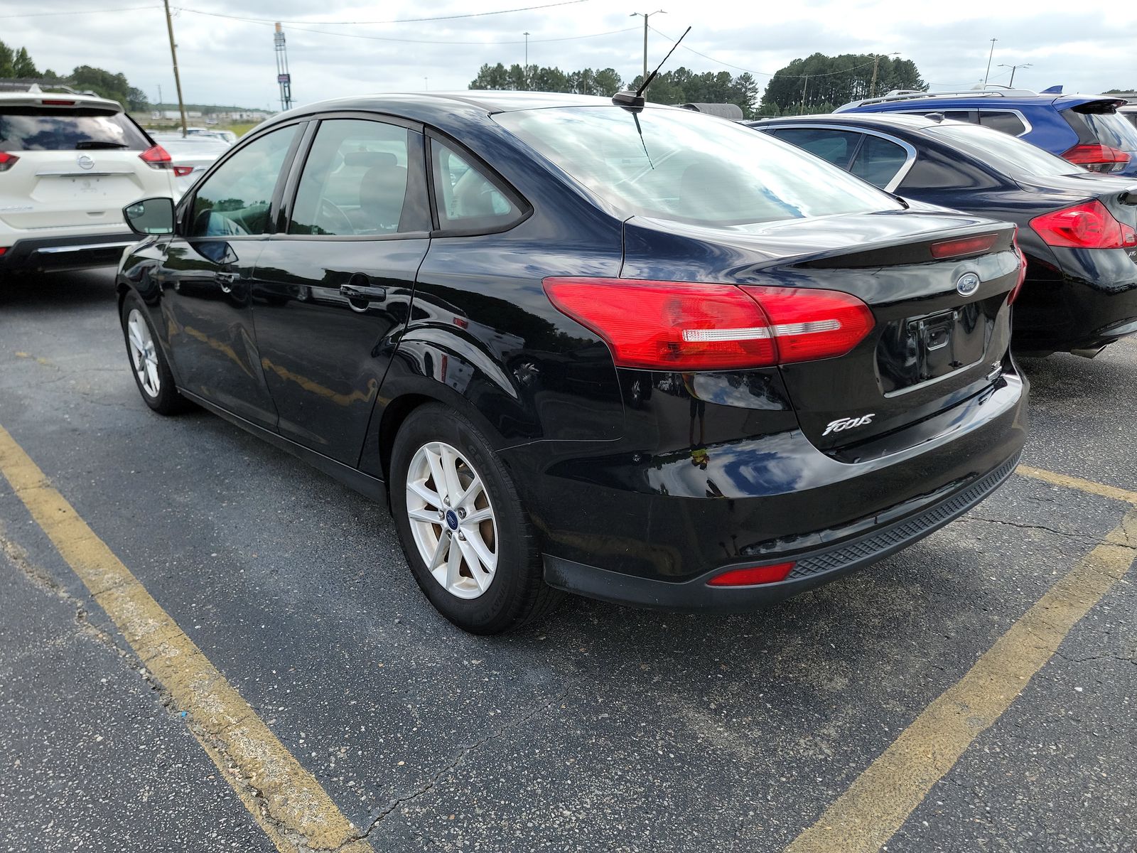 2016 Ford Focus SE FWD