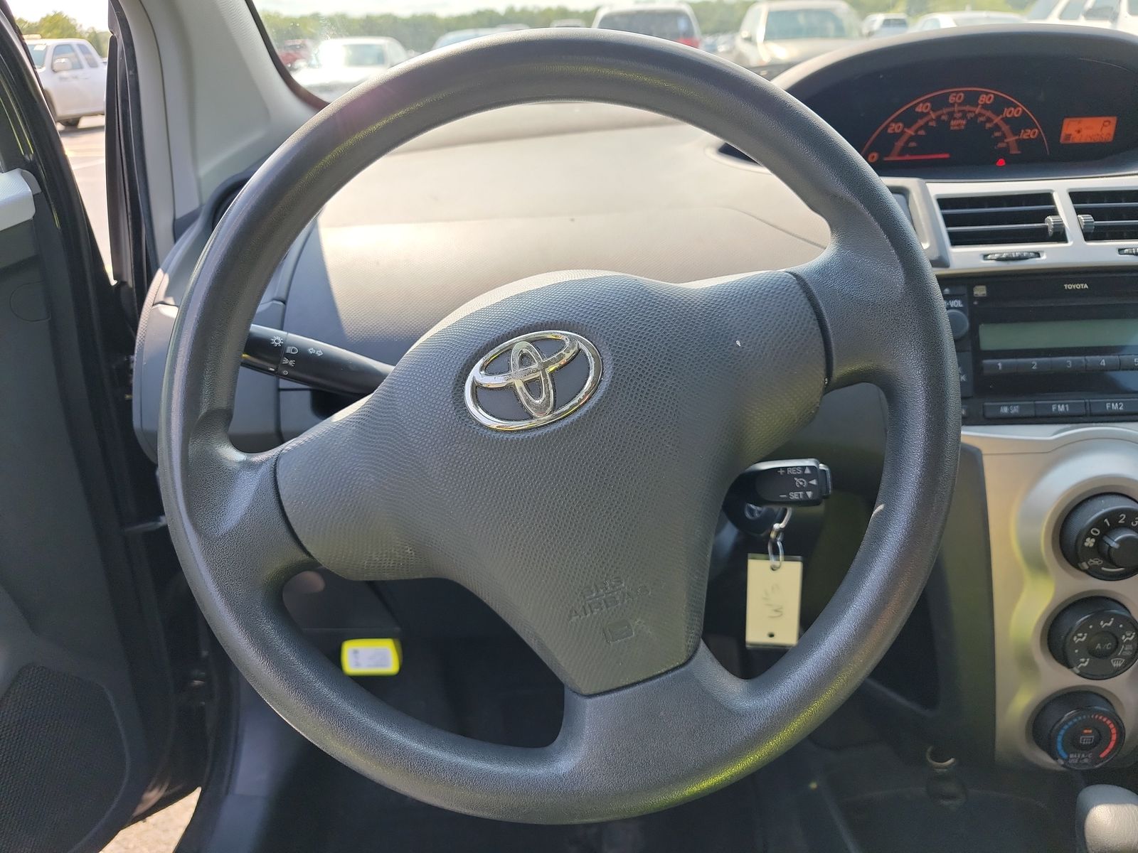 2011 Toyota Yaris Base FWD