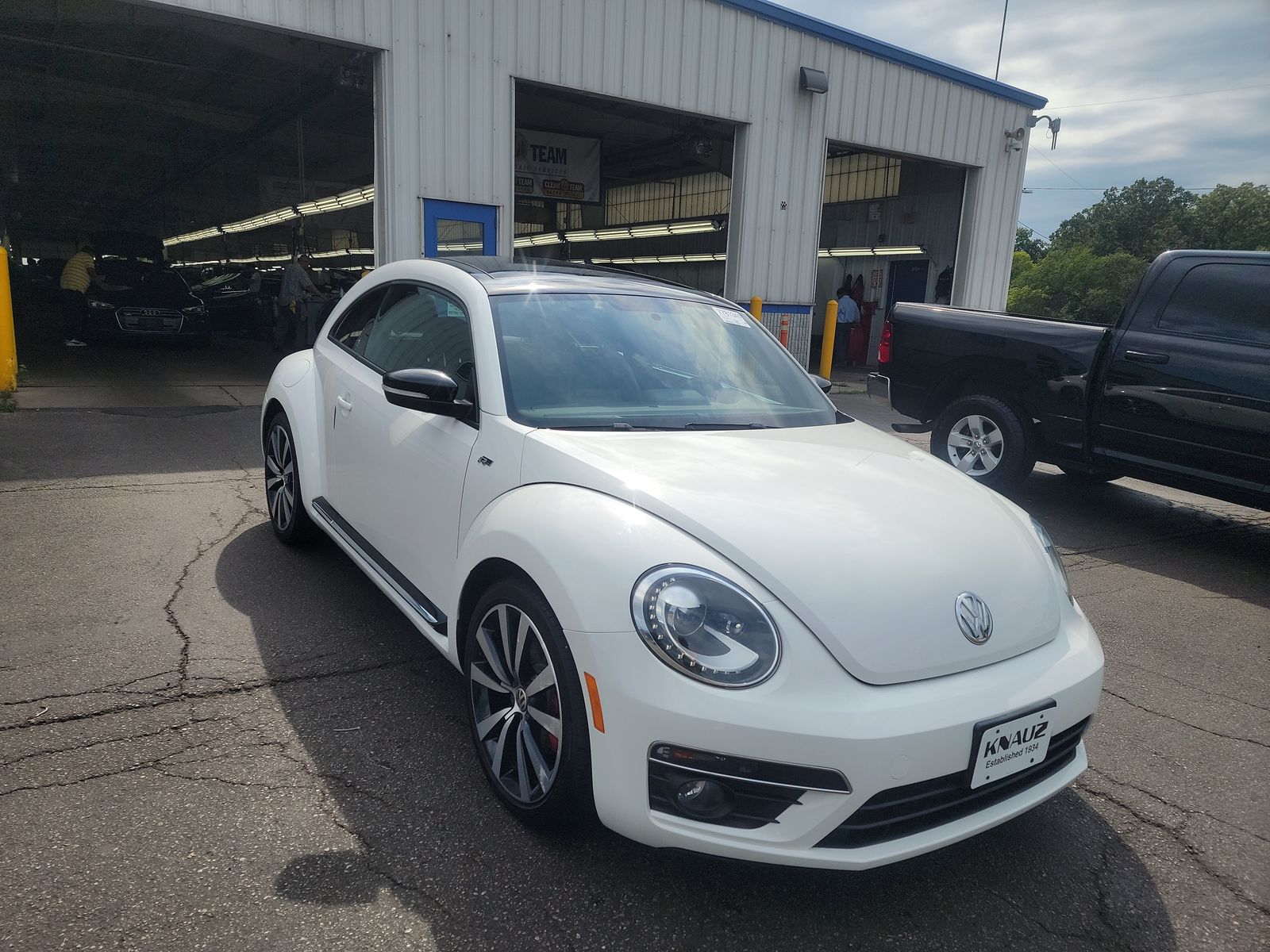 2013 Volkswagen Beetle 2.0T R-Line FWD