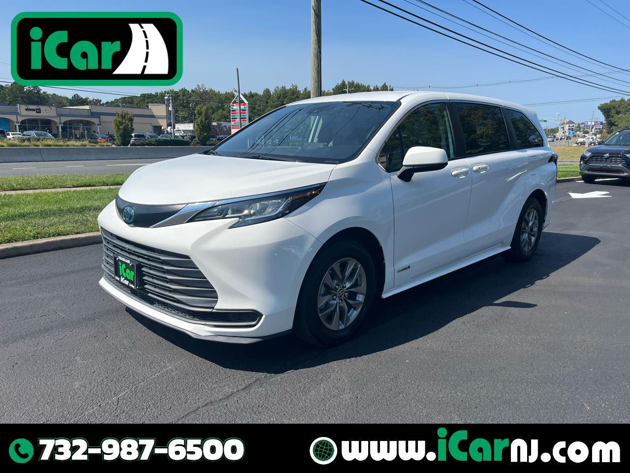 2021 Toyota Sienna LE 8-Passenger 120.5