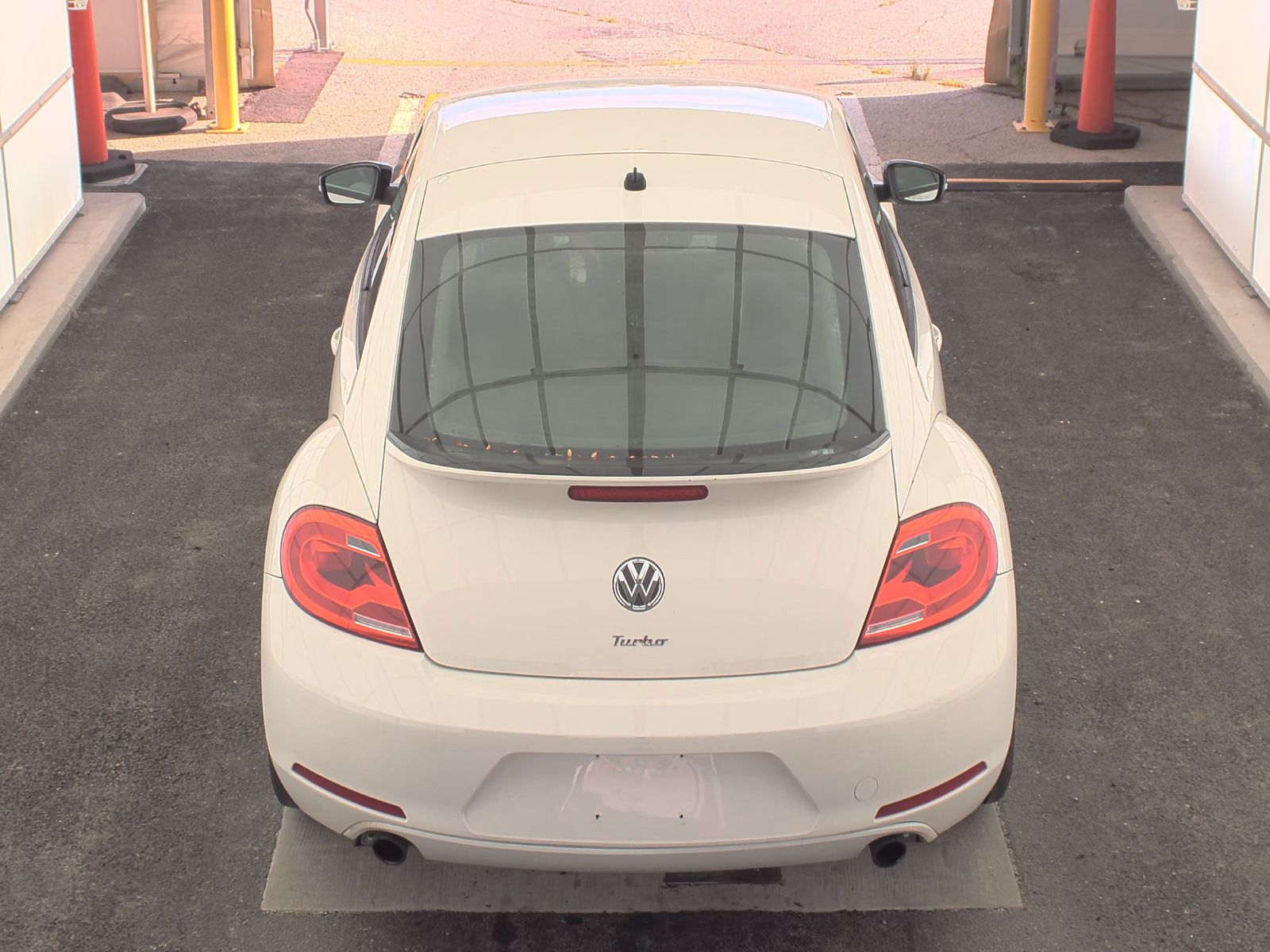 2012 Volkswagen Beetle 2.0T Turbo FWD