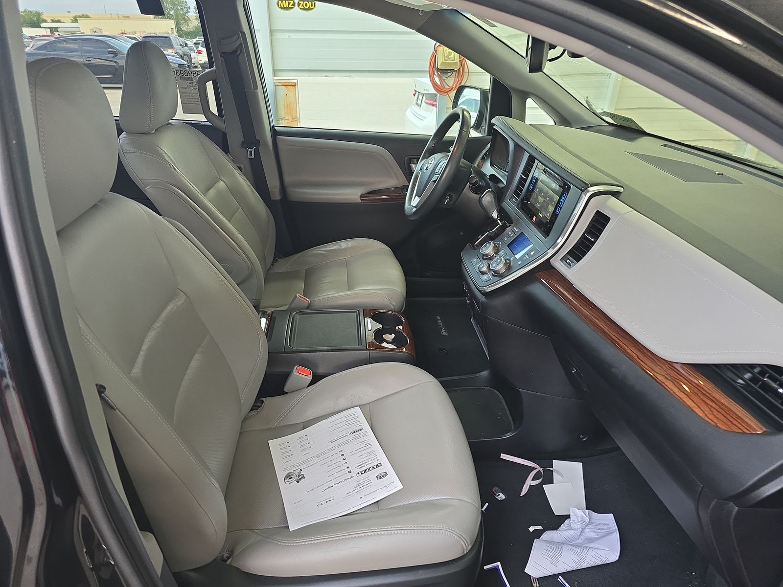 2016 Toyota Sienna Limited Premium FWD