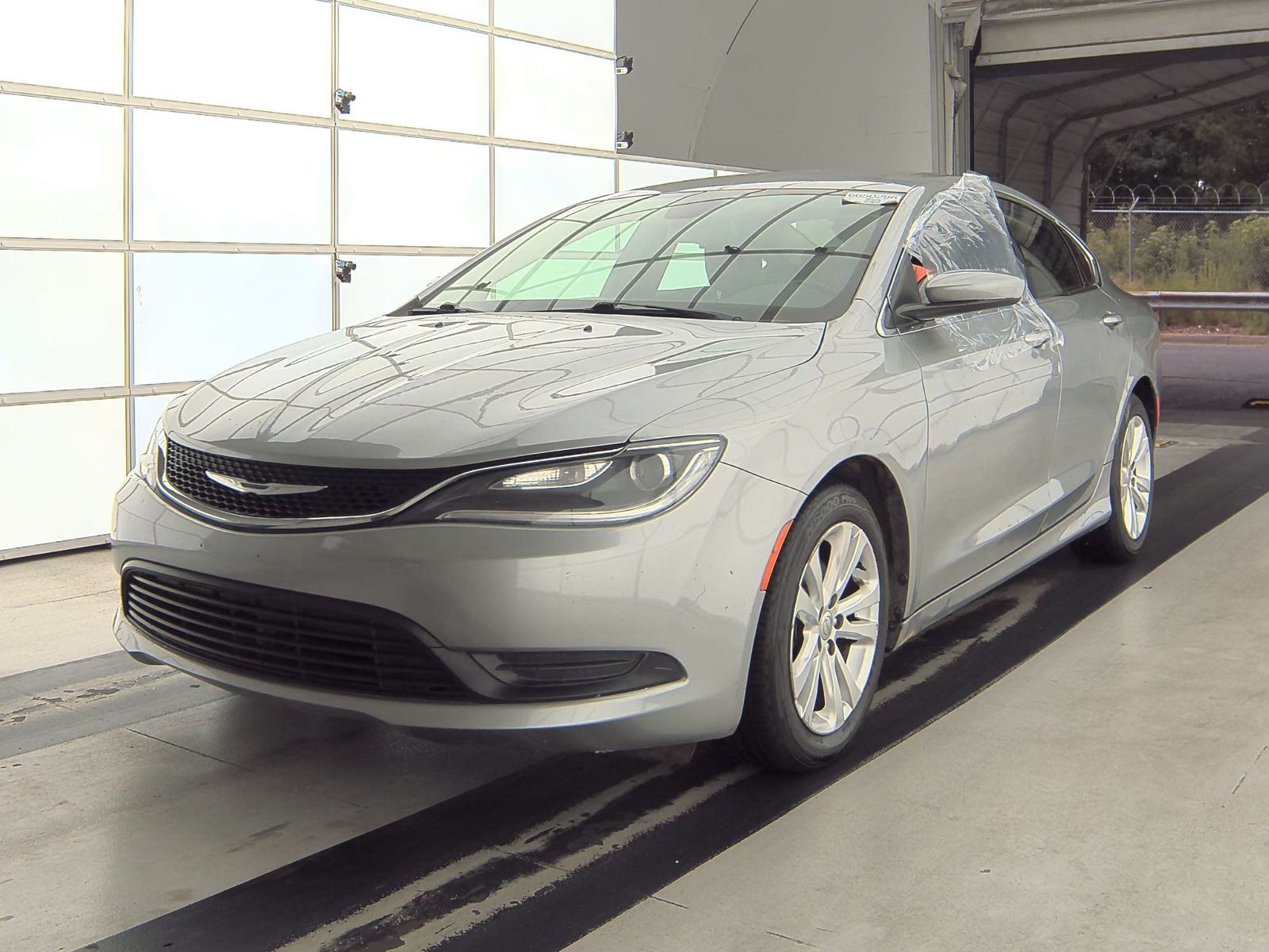 2016 Chrysler 200 LX Touring FWD