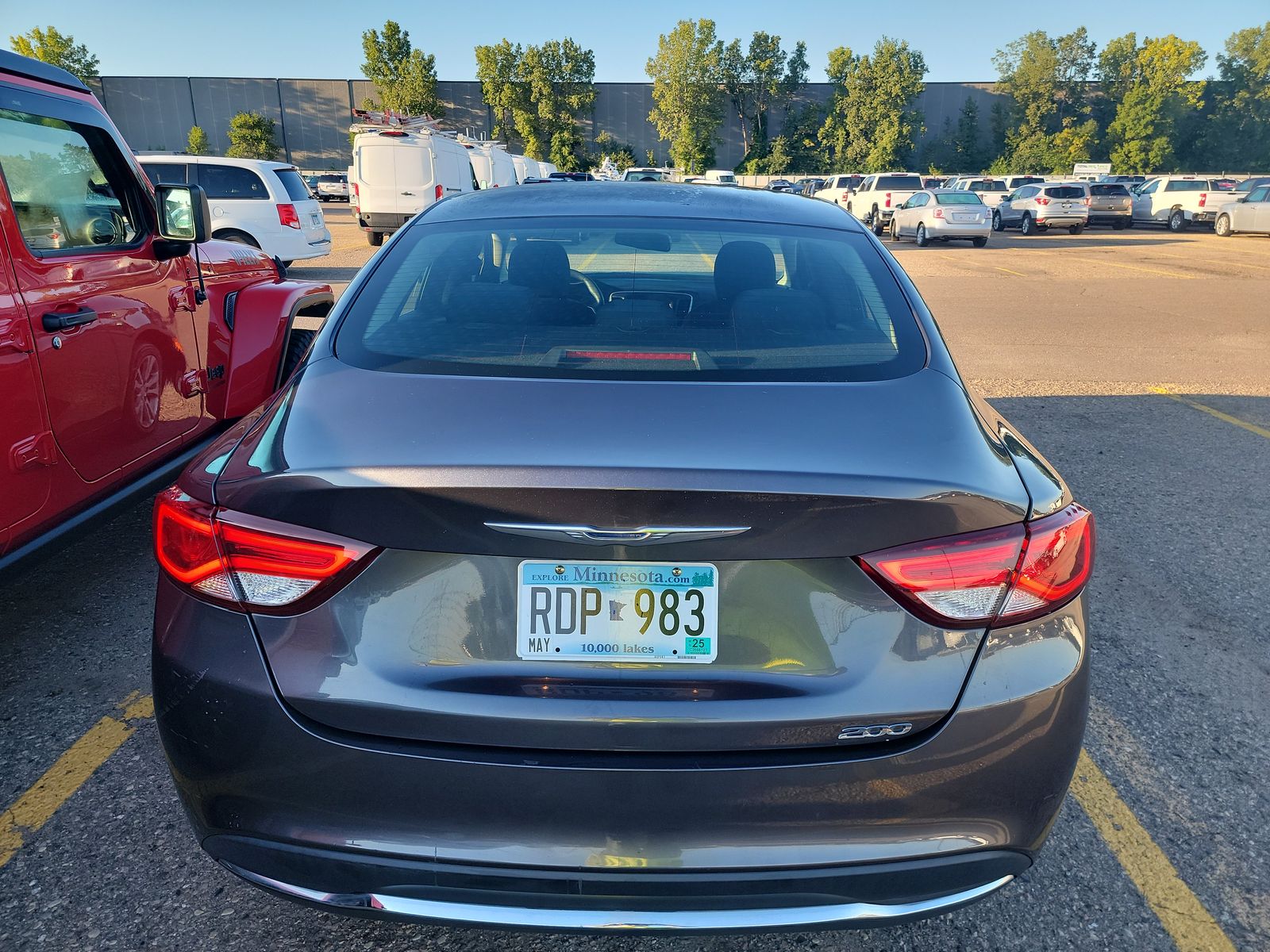 2015 Chrysler 200 Limited FWD