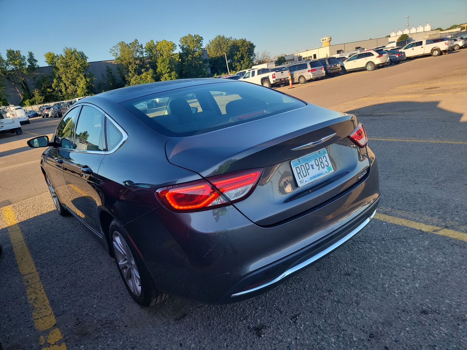 2015 Chrysler 200 Limited FWD