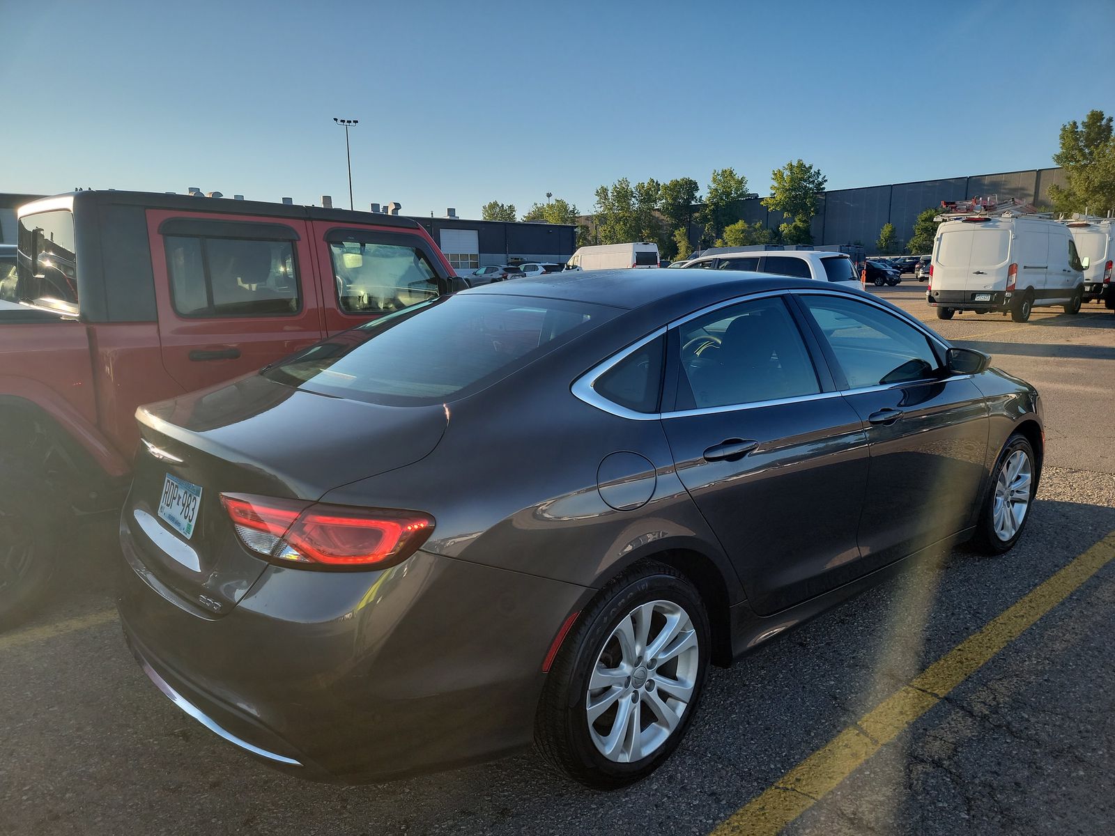 2015 Chrysler 200 Limited FWD