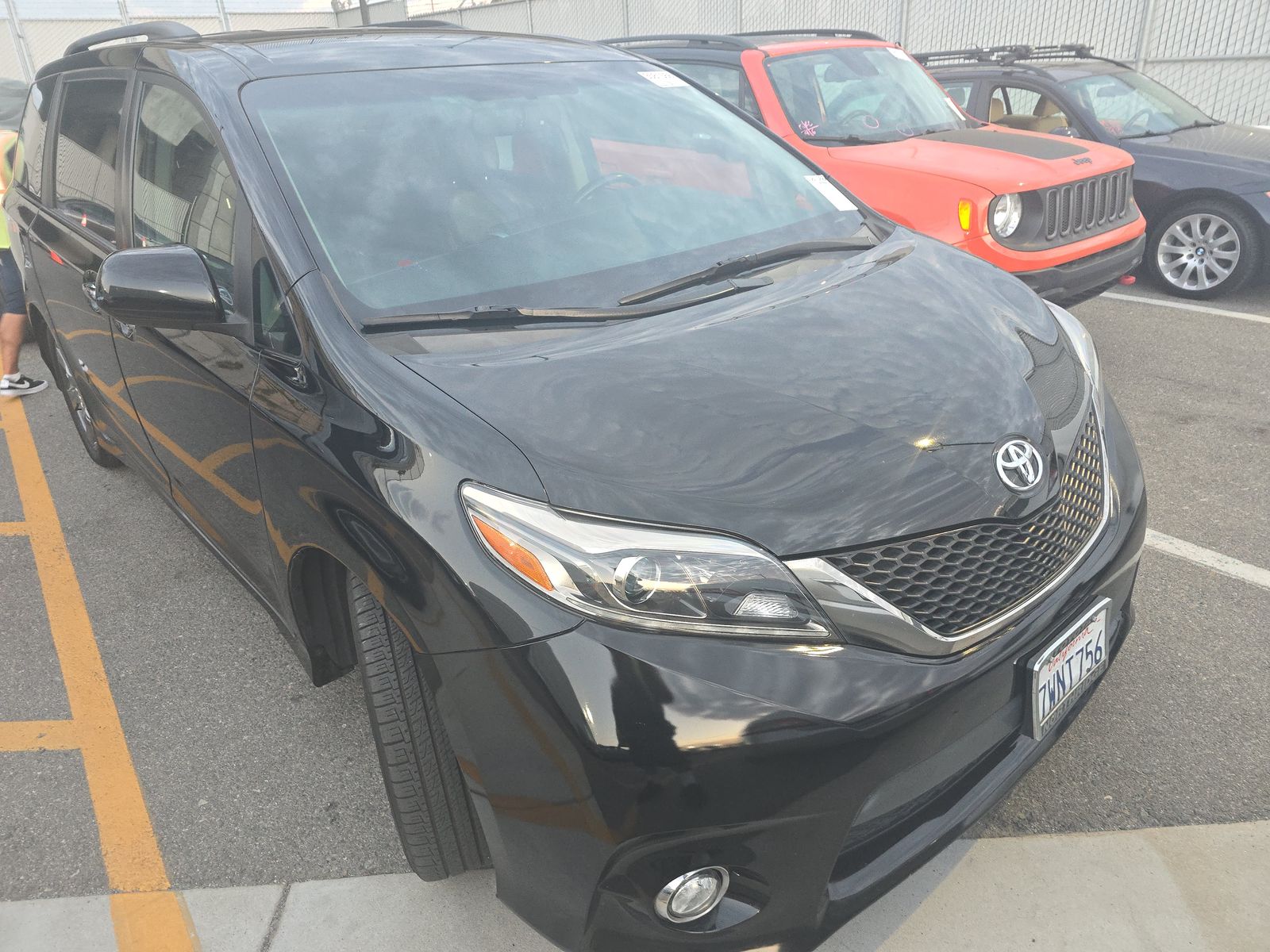 2017 Toyota Sienna SE FWD