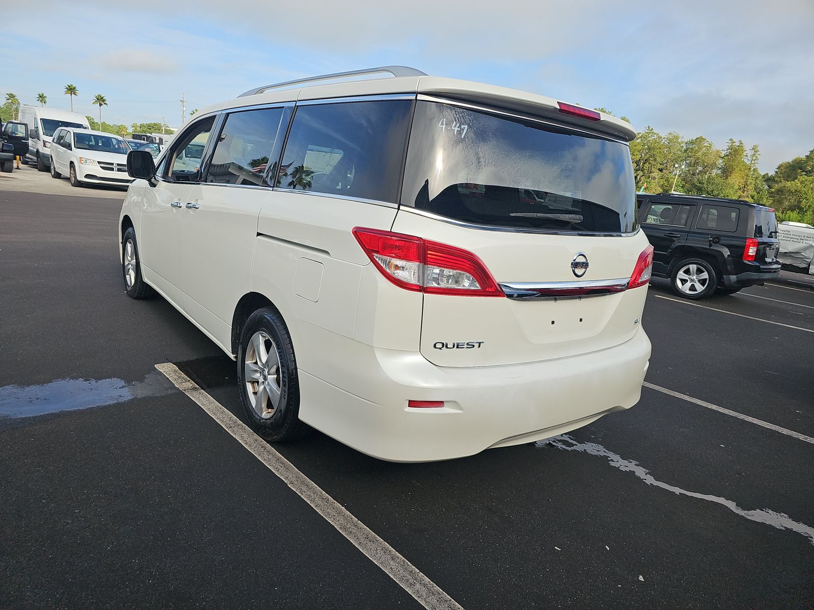 2017 Nissan Quest SV FWD