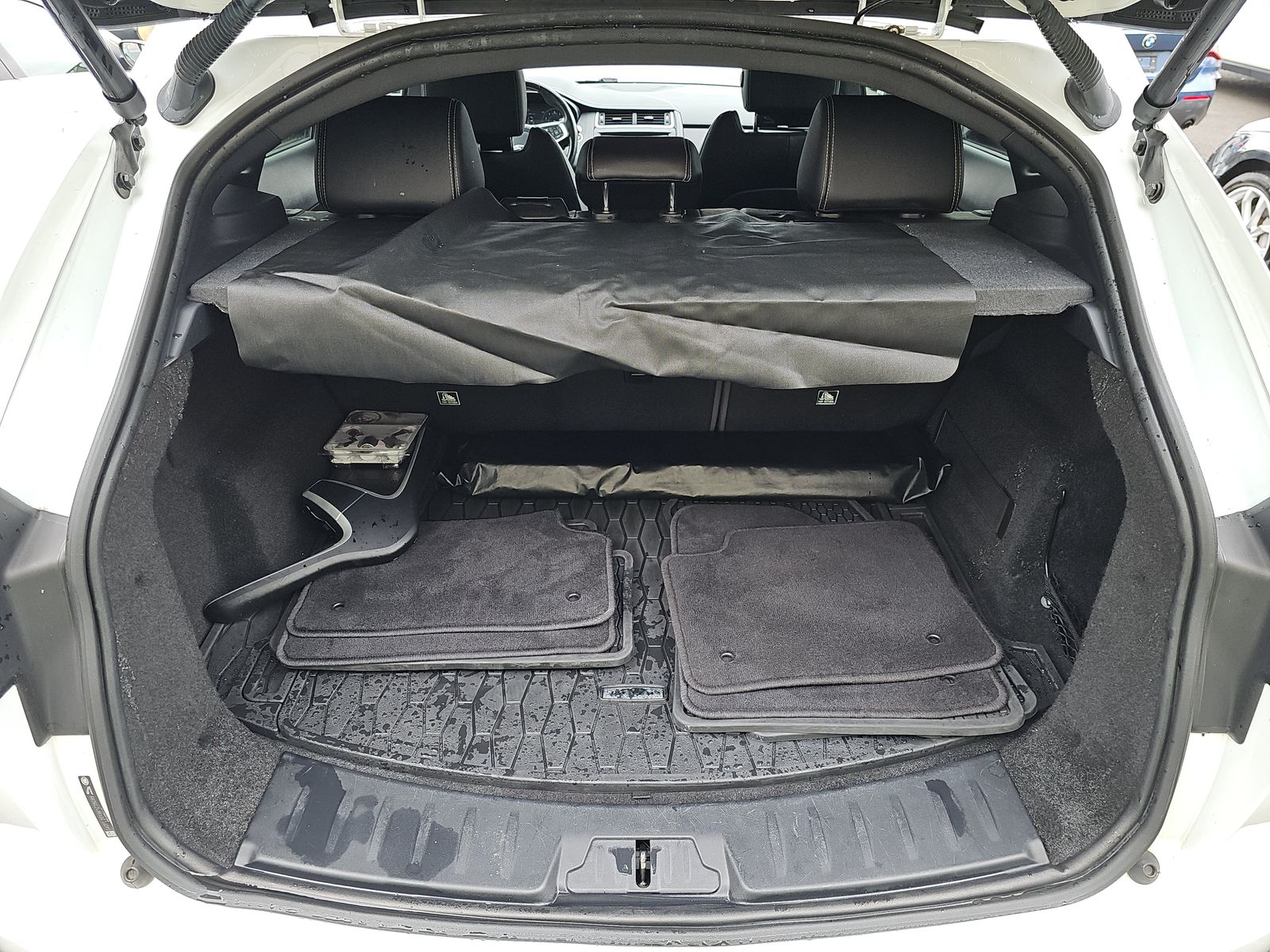 2019 Jaguar E-PACE R-Dynamic SE AWD