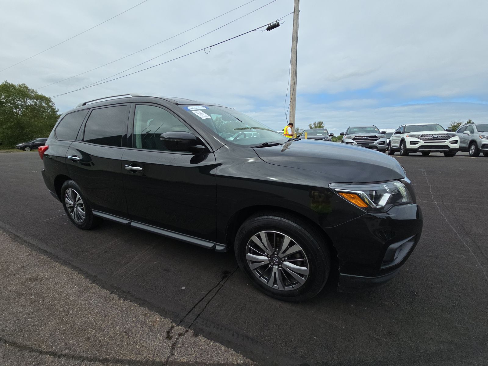 2019 Nissan Pathfinder SV FWD