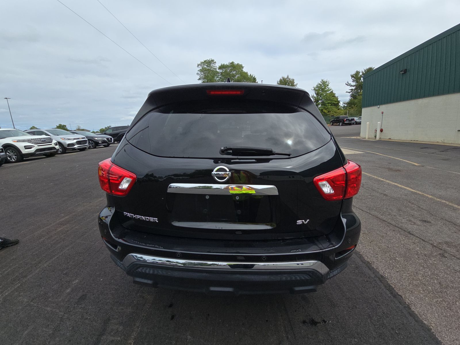 2019 Nissan Pathfinder SV FWD