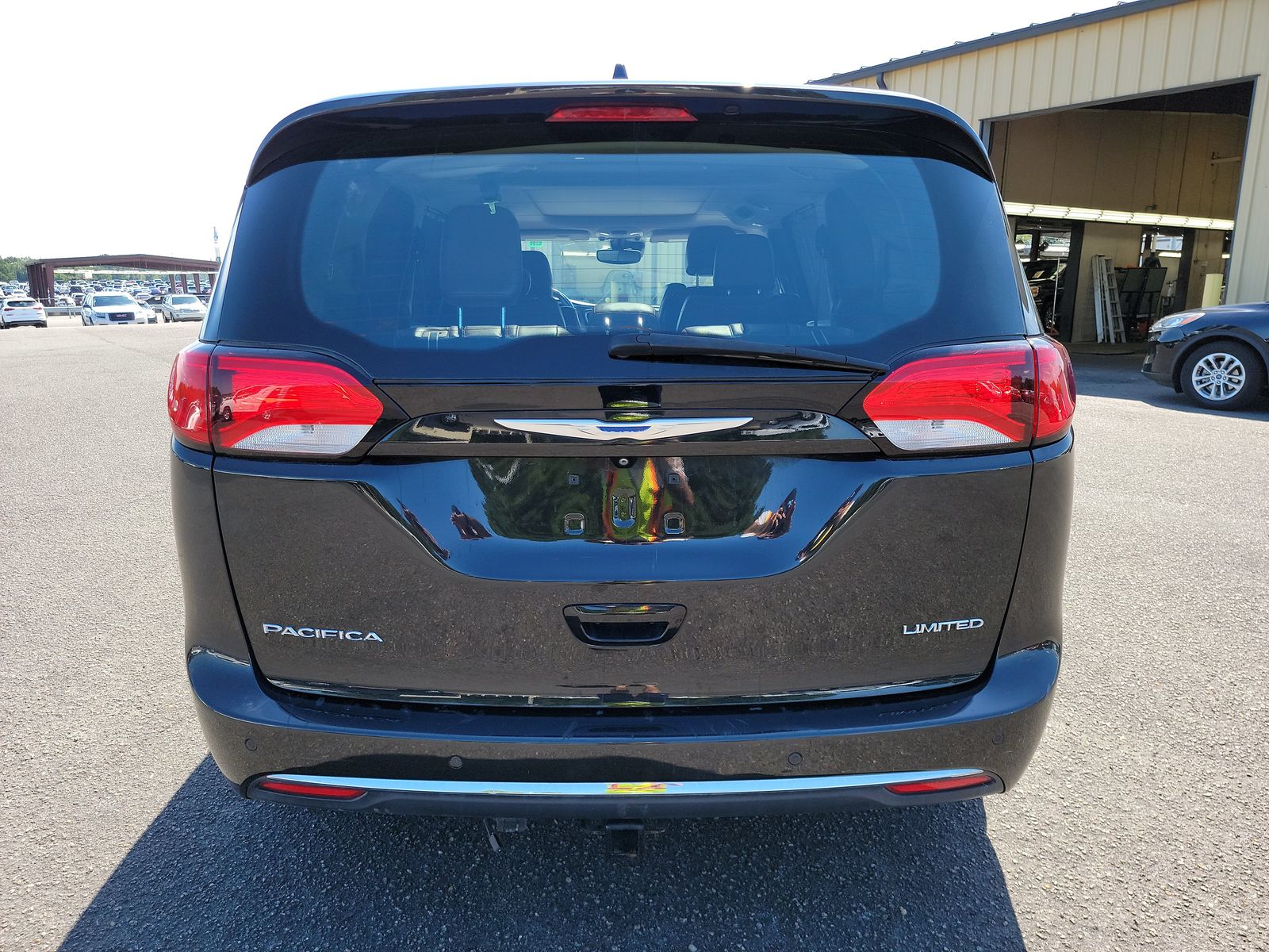 2017 Chrysler Pacifica Limited FWD