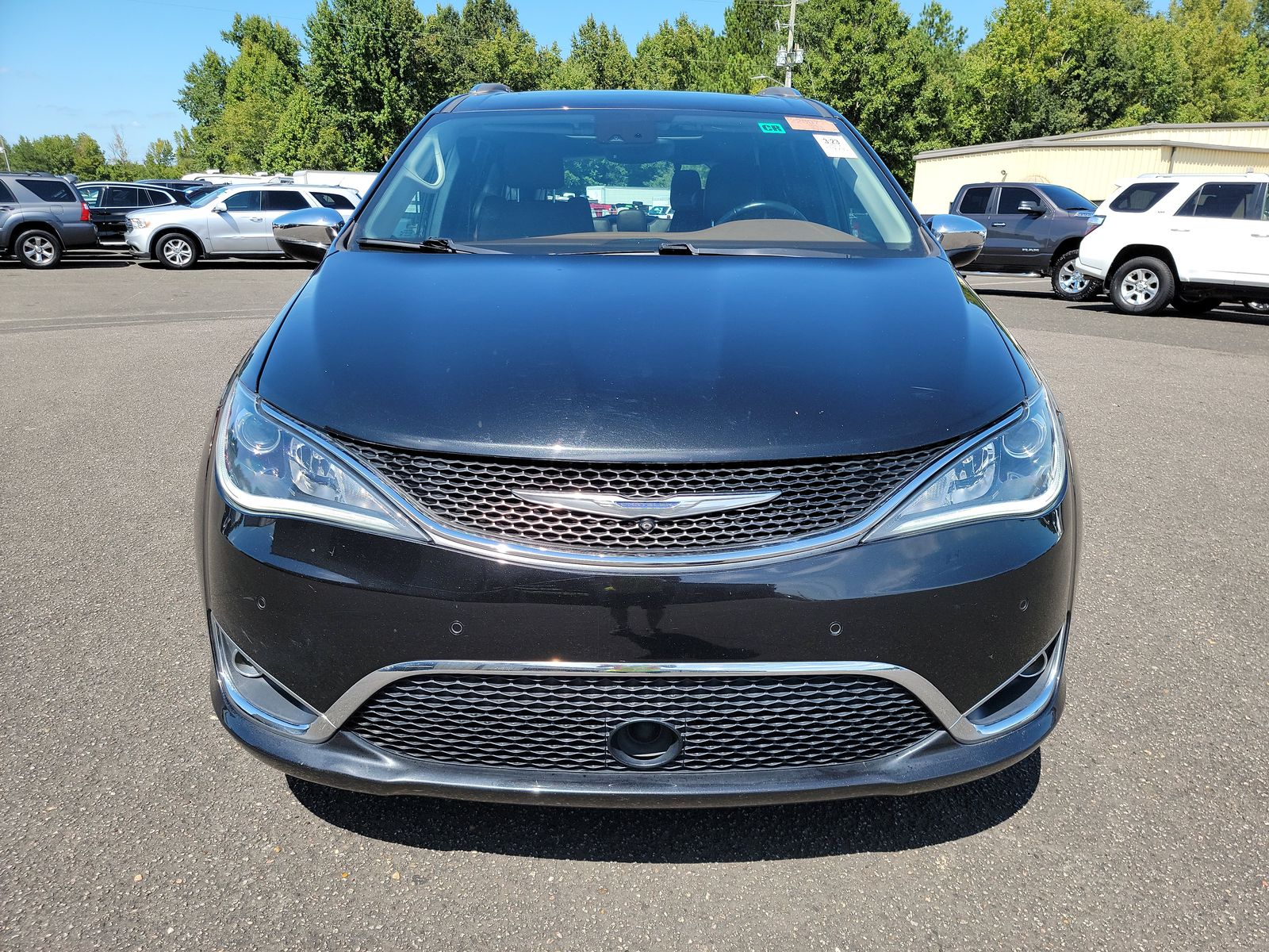 2017 Chrysler Pacifica Limited FWD