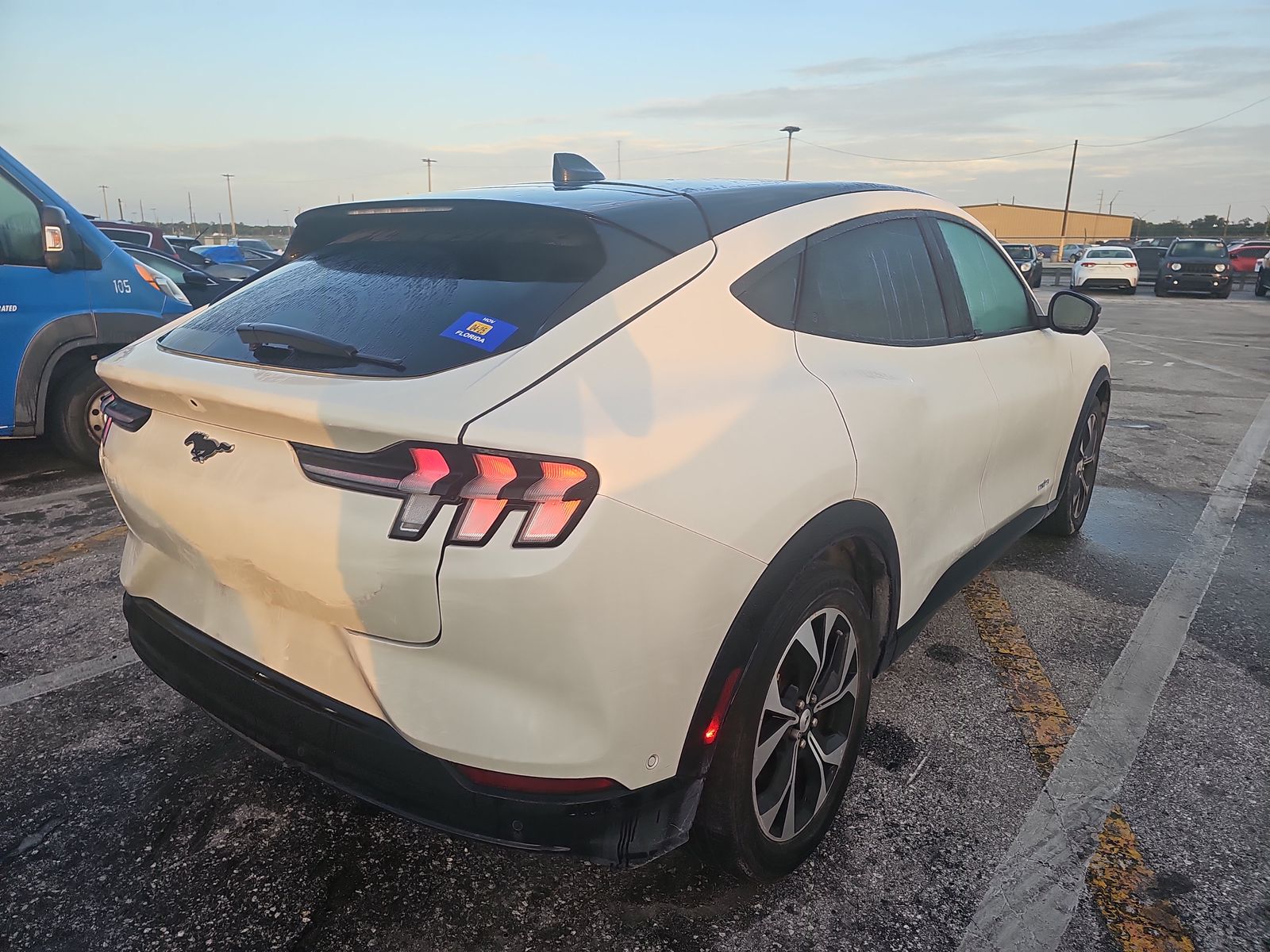 2022 Ford Mustang Mach-E Premium RWD