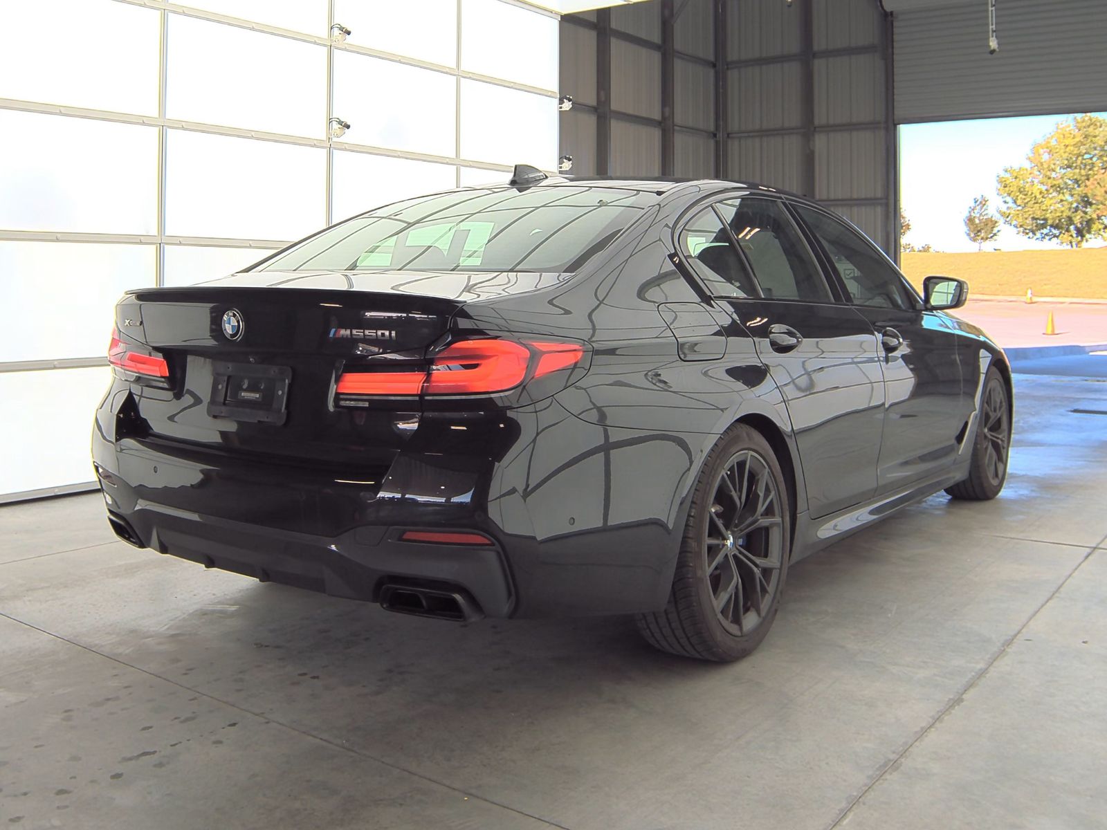 2021 BMW 5 Series M550i xDrive AWD