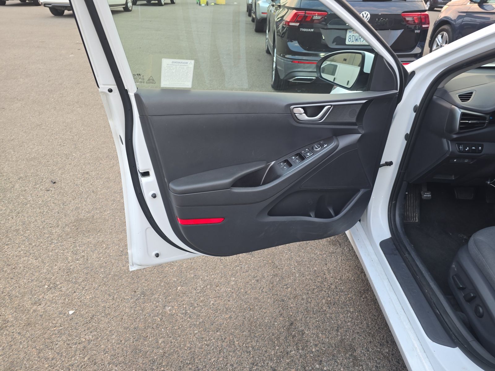 2020 Hyundai Ioniq Hybrid SE FWD