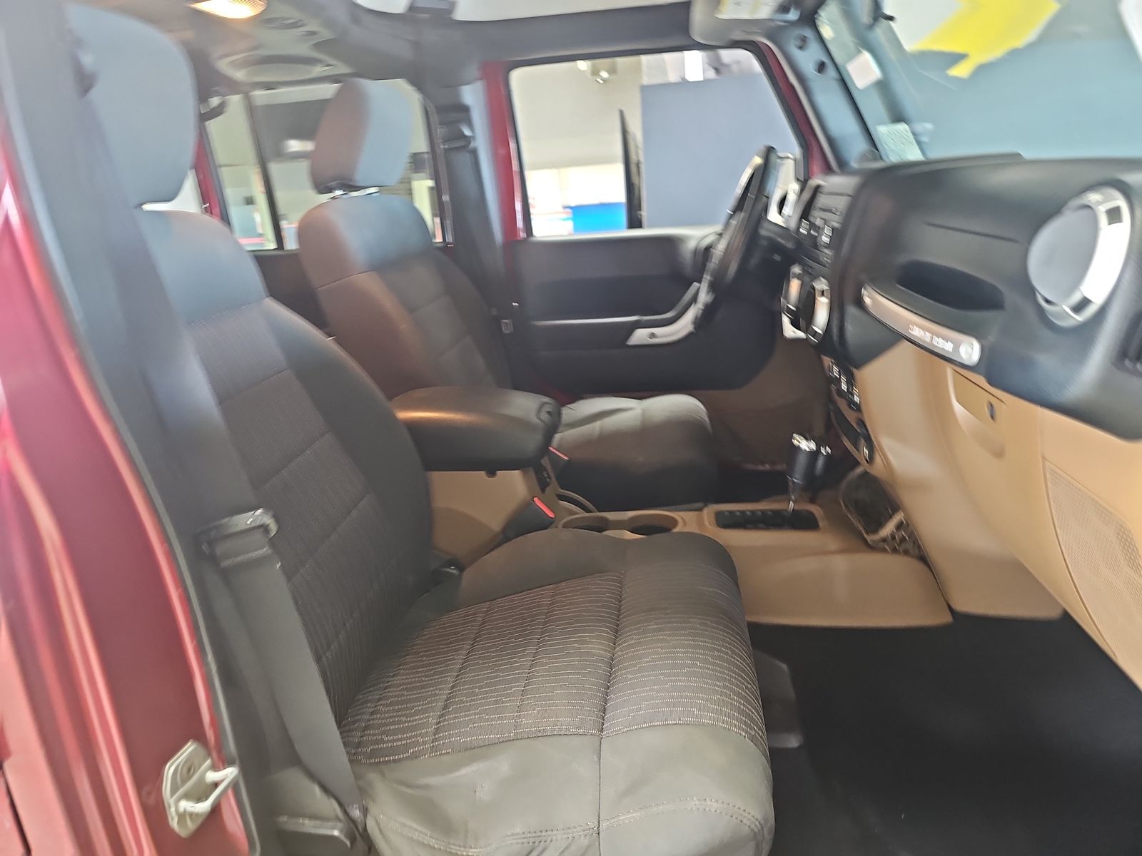 2011 Jeep Wrangler Unlimited Sahara AWD
