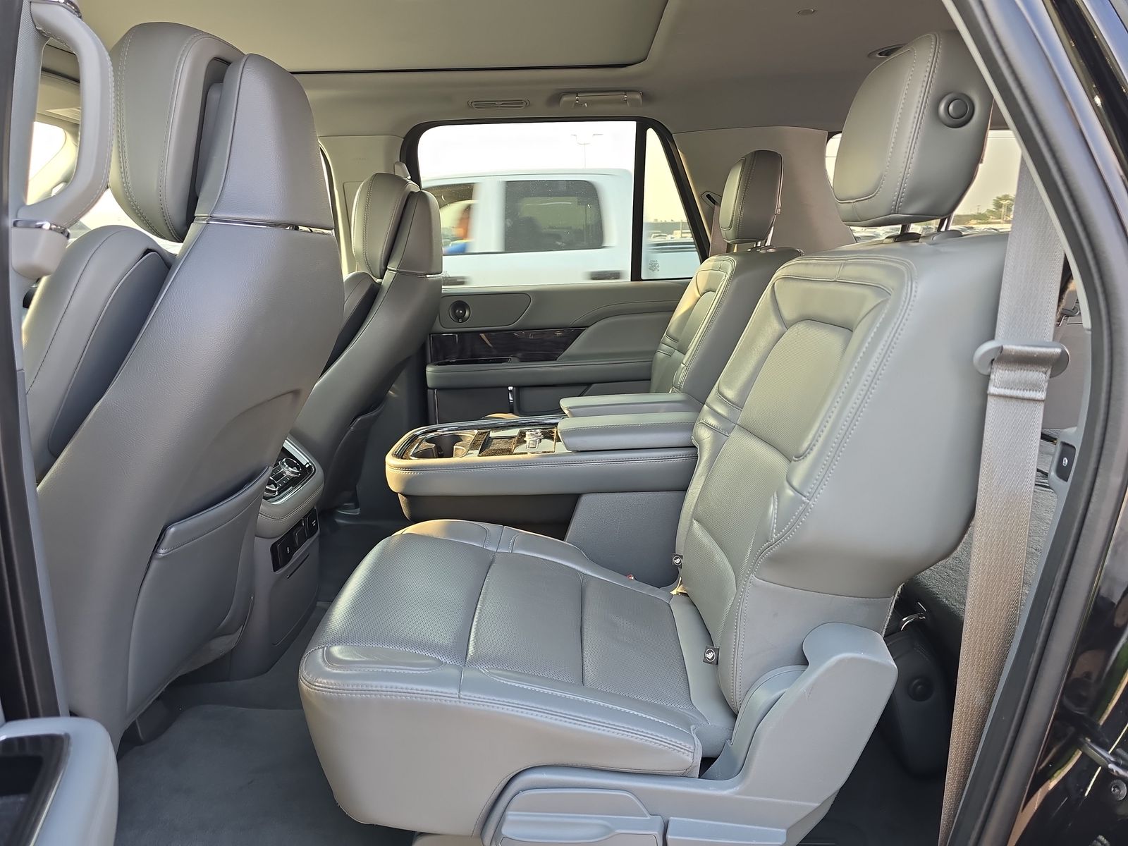 2020 Lincoln Navigator L Reserve RWD