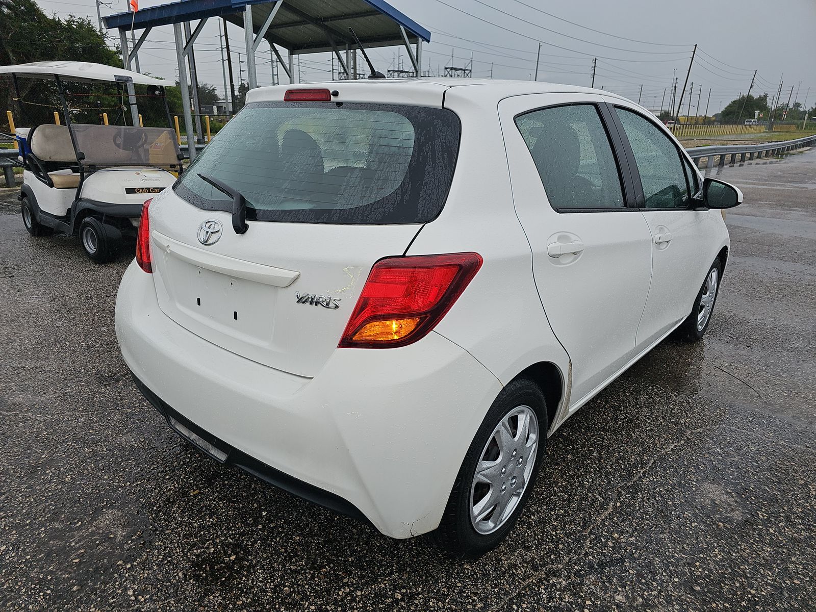 2017 Toyota Yaris L FWD