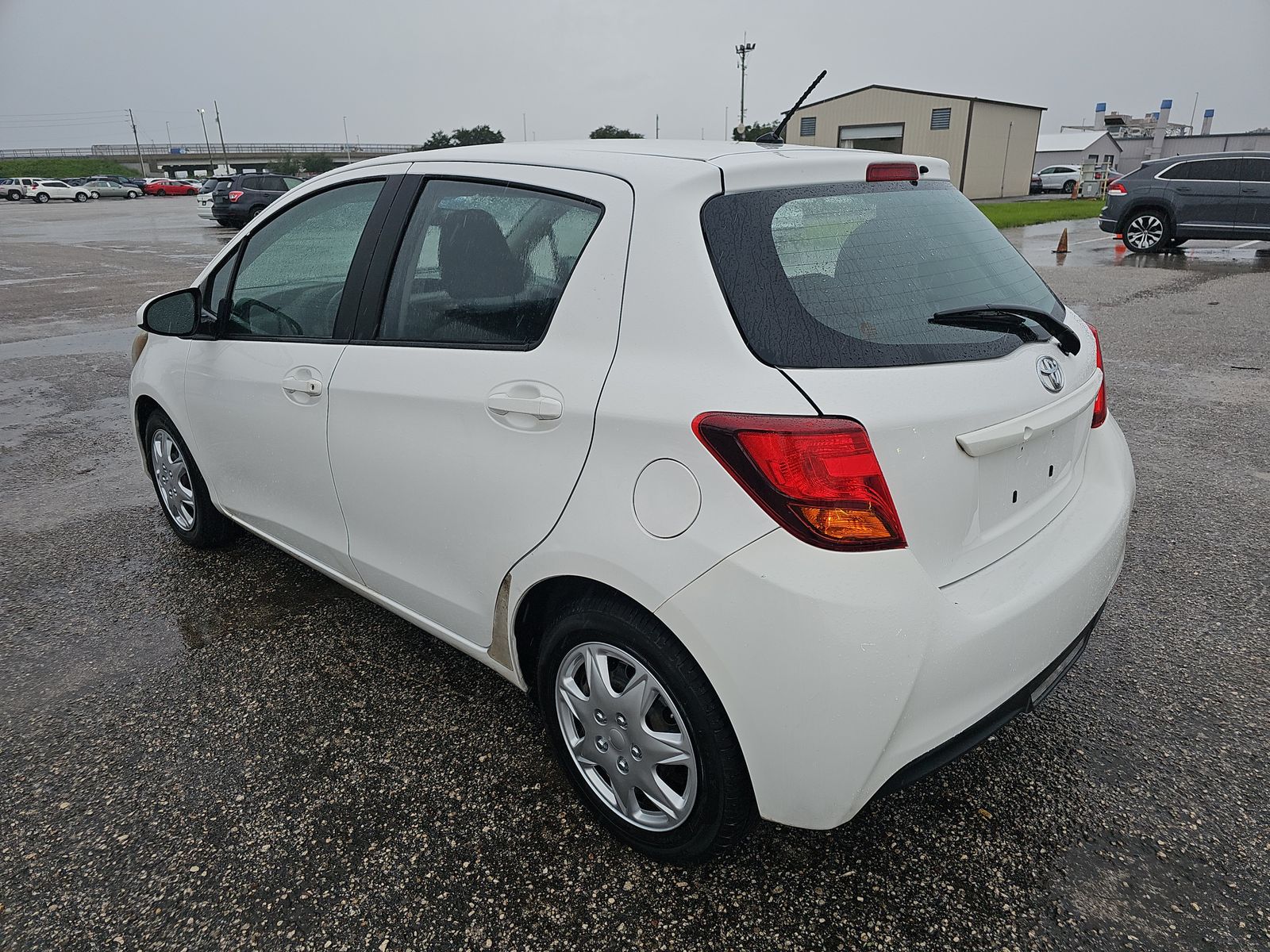 2017 Toyota Yaris L FWD