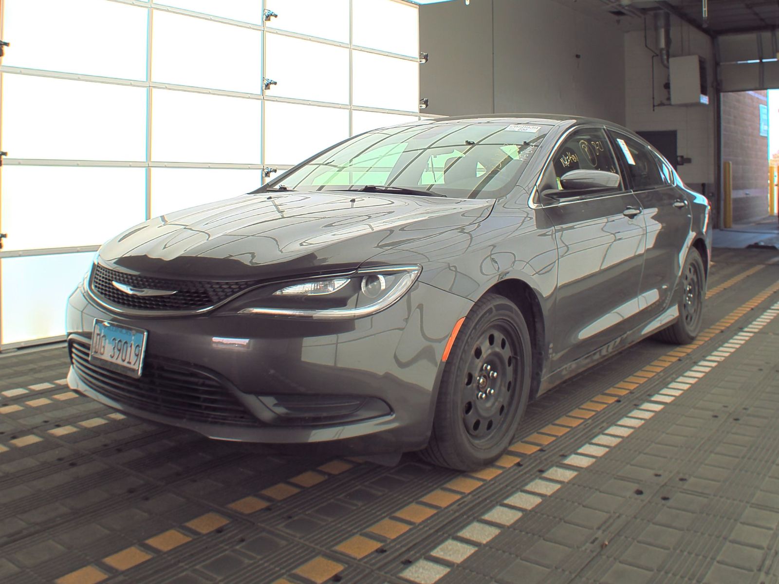 2017 Chrysler 200 LX Touring FWD