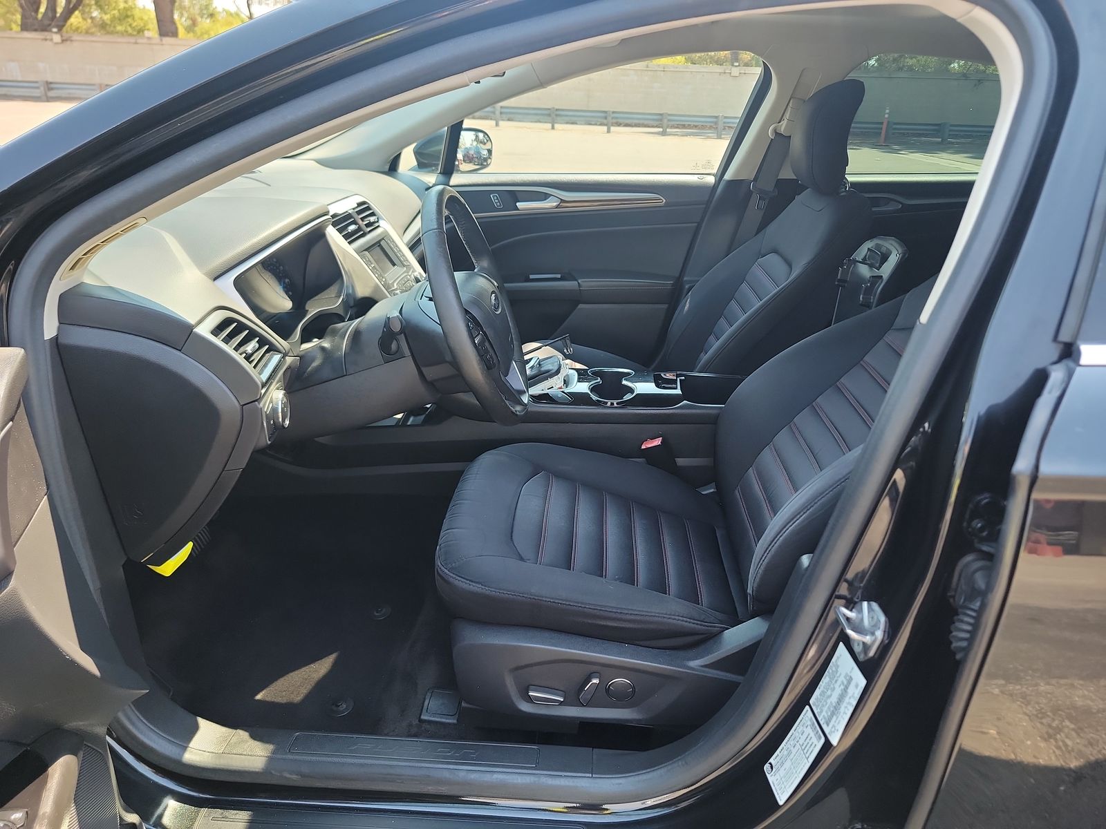 2014 Ford Fusion SE FWD
