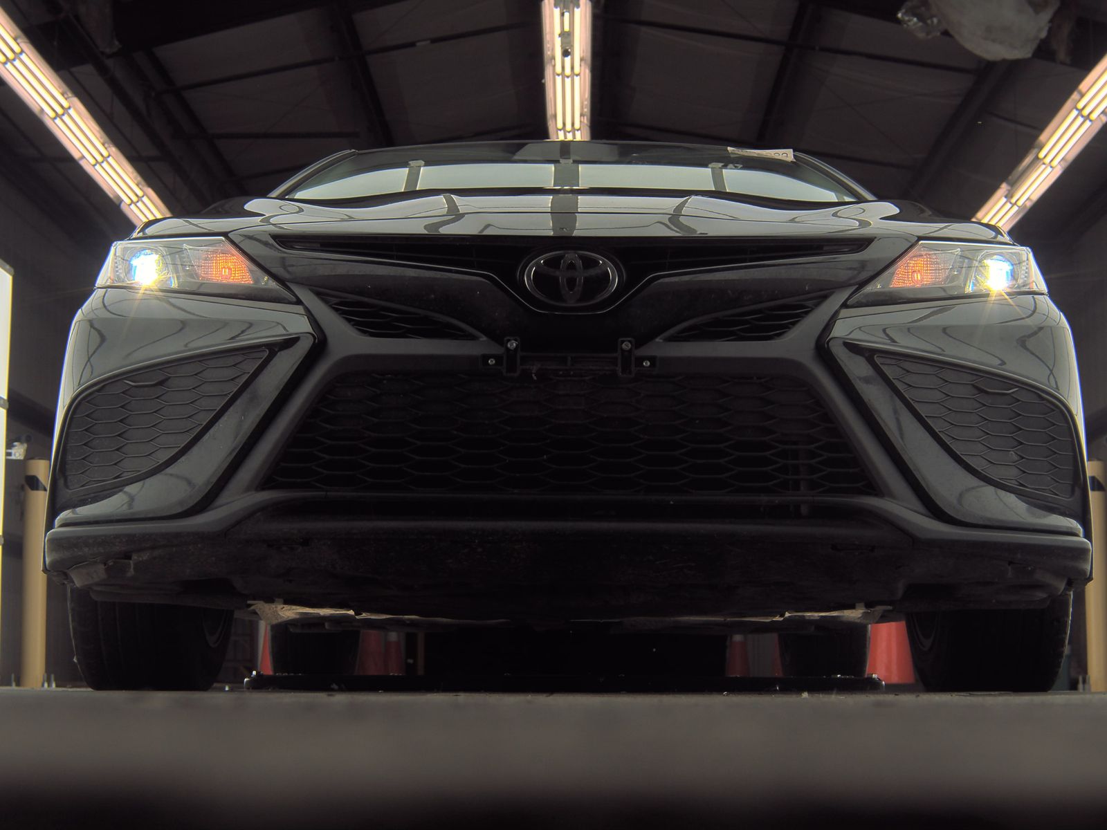 2021 Toyota Camry SE FWD