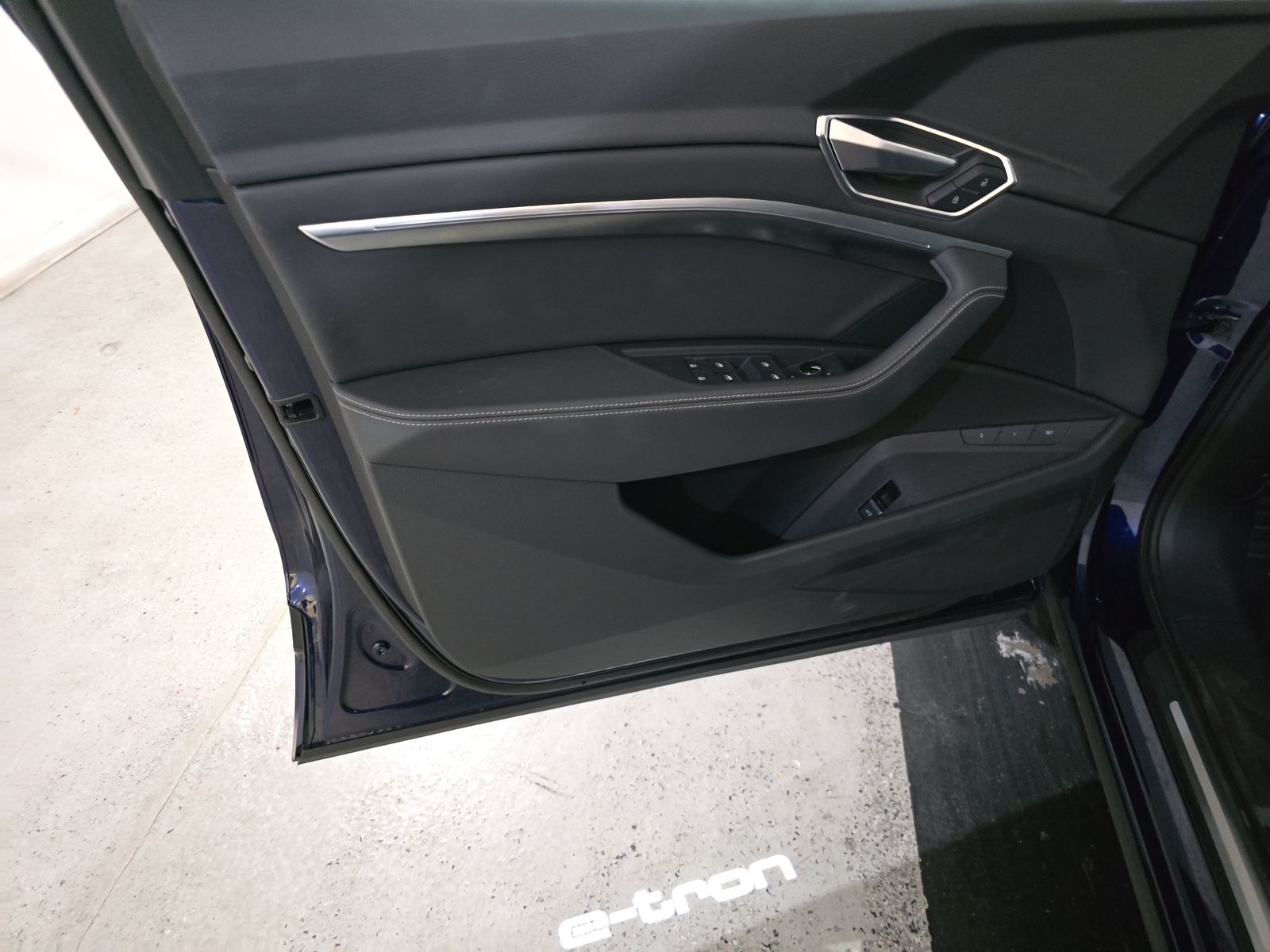 2021 Audi e-tron Premium AWD