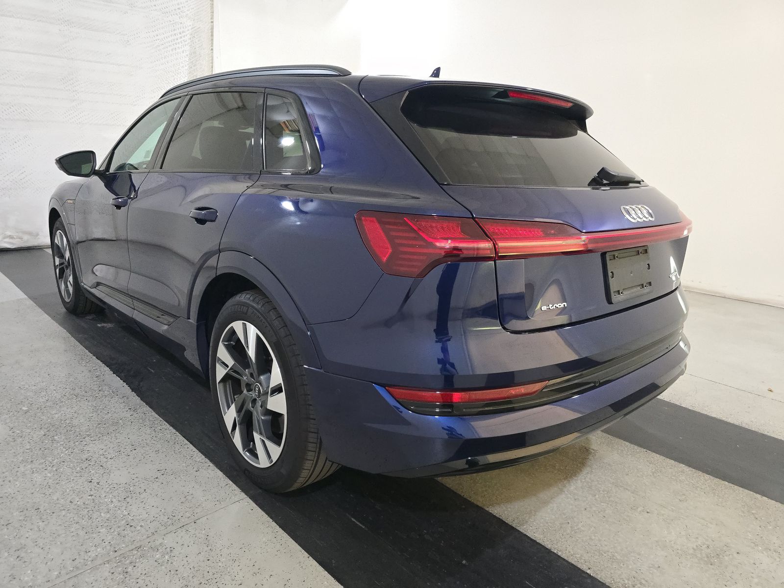 2021 Audi e-tron Premium AWD