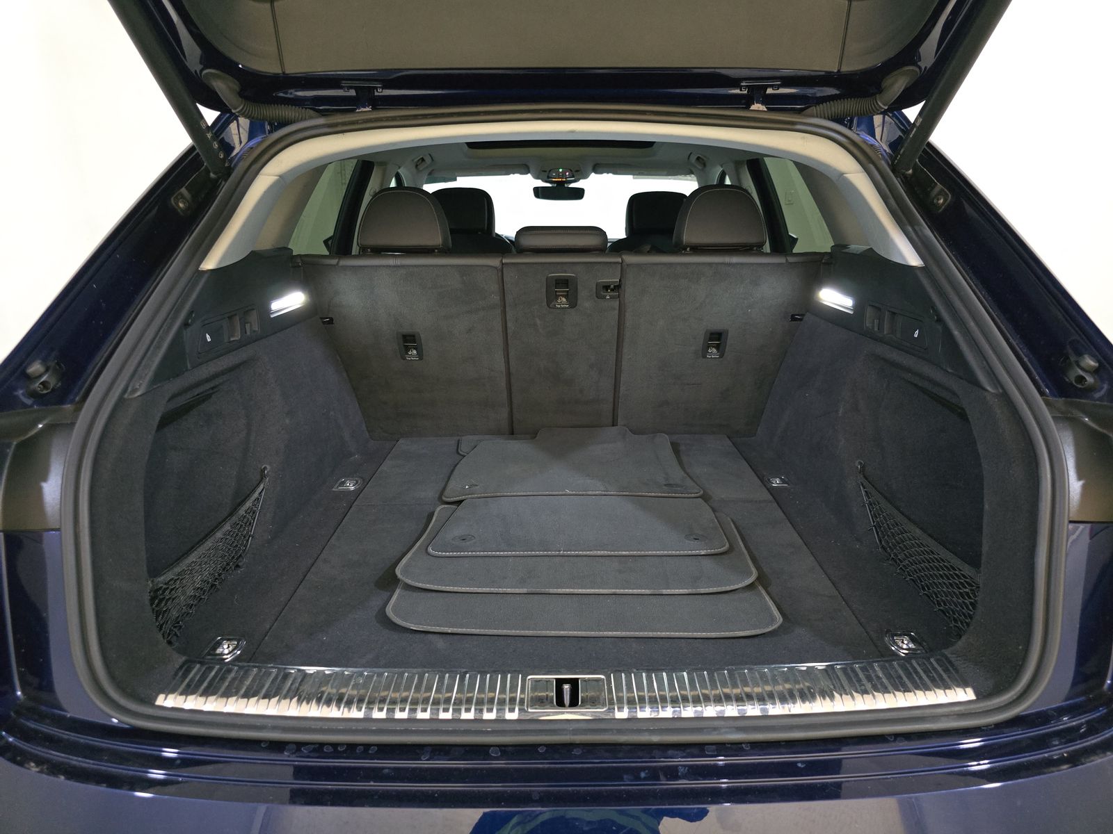 2021 Audi e-tron Premium AWD