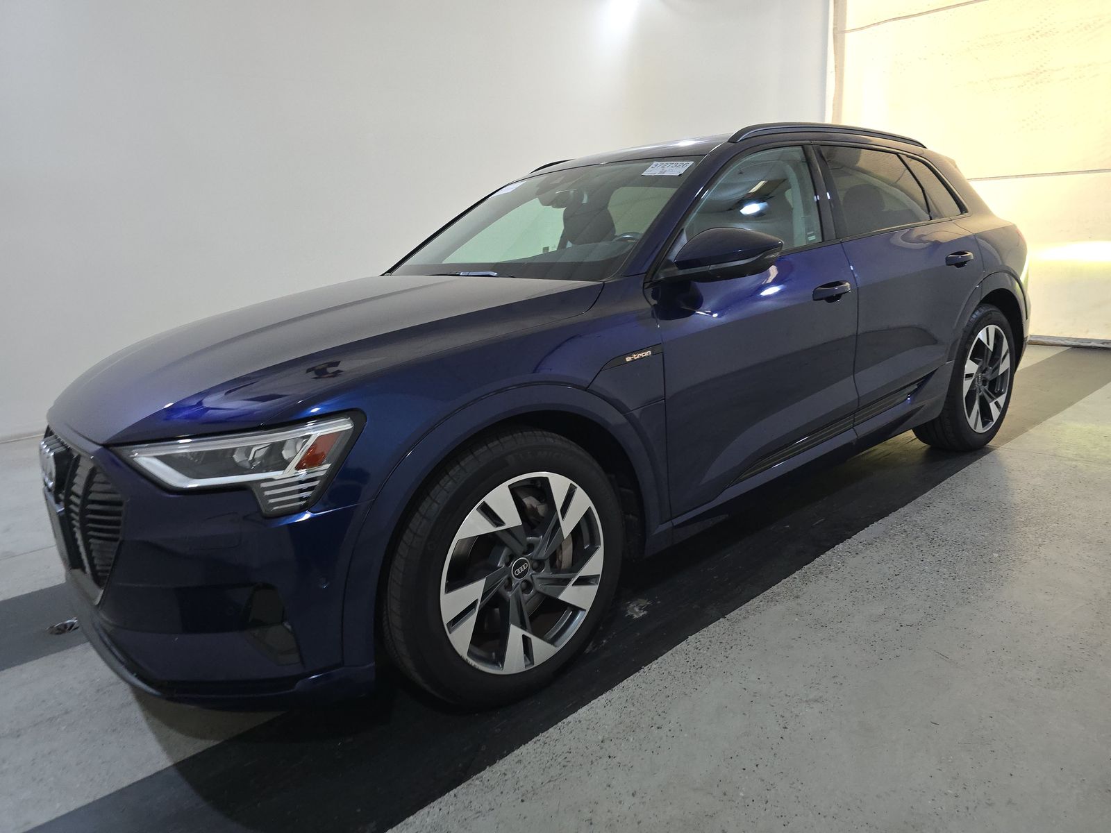 2021 Audi e-tron Premium AWD