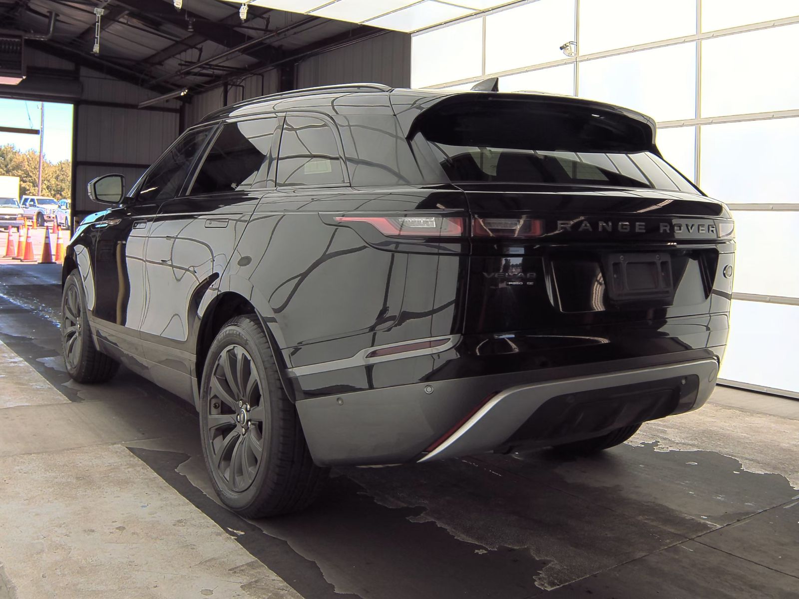 2018 Land Rover Range Rover Velar R-Dynamic SE AWD