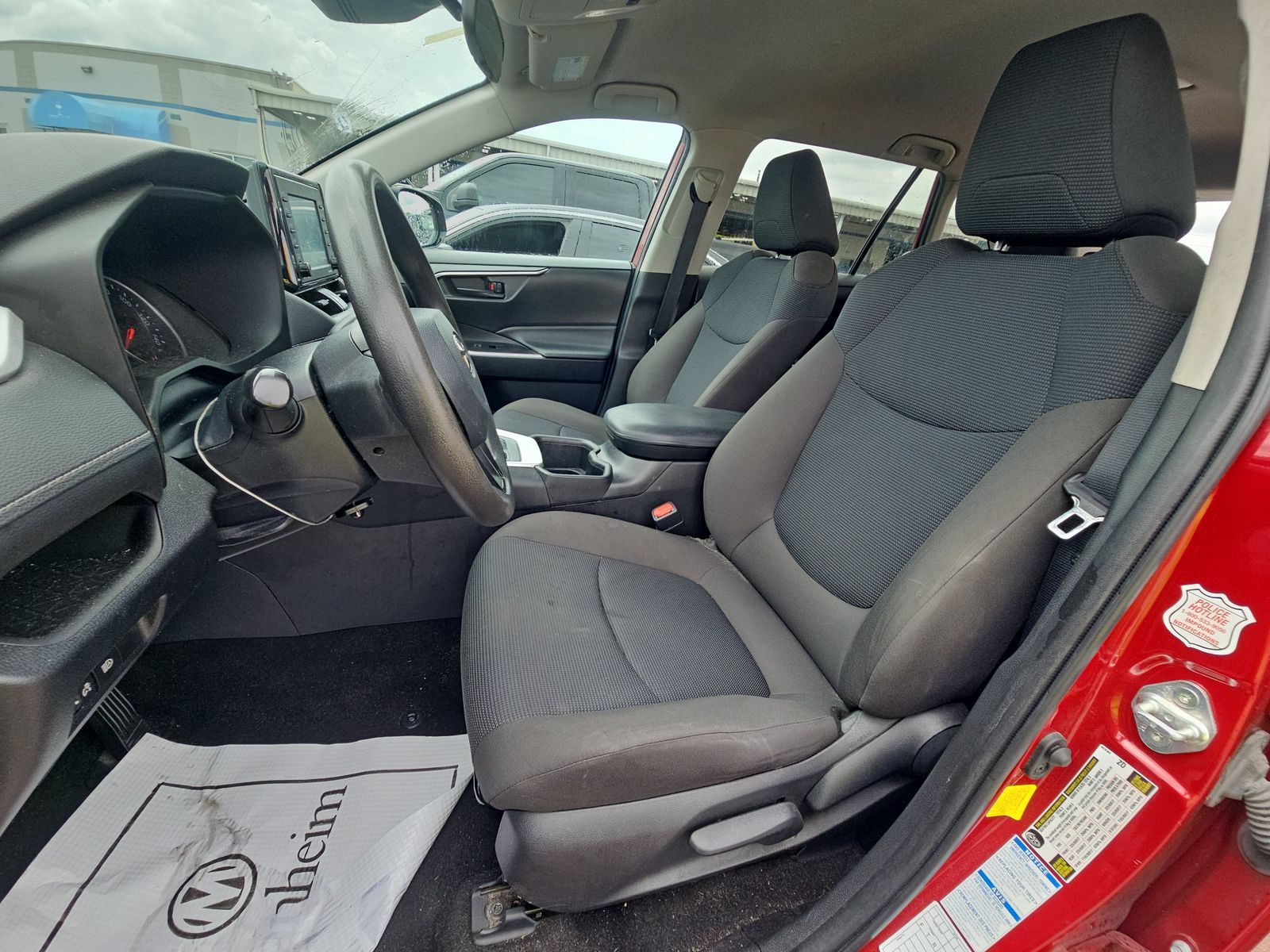 2022 Toyota RAV4 LE AWD