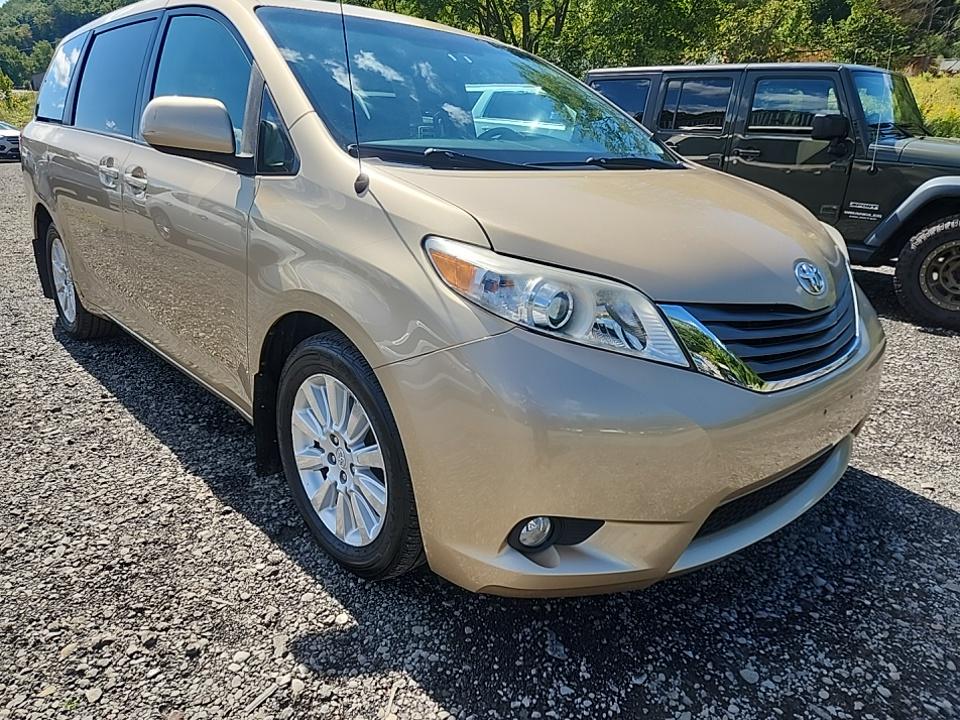 2011 Toyota Sienna XLE AWD