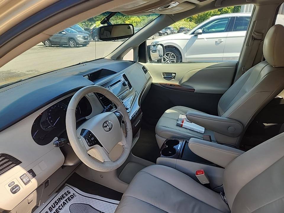 2011 Toyota Sienna XLE AWD