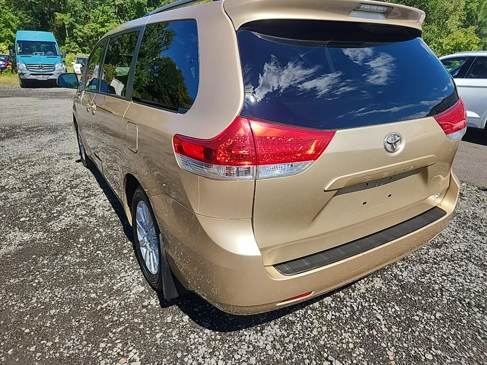 2011 Toyota Sienna XLE AWD