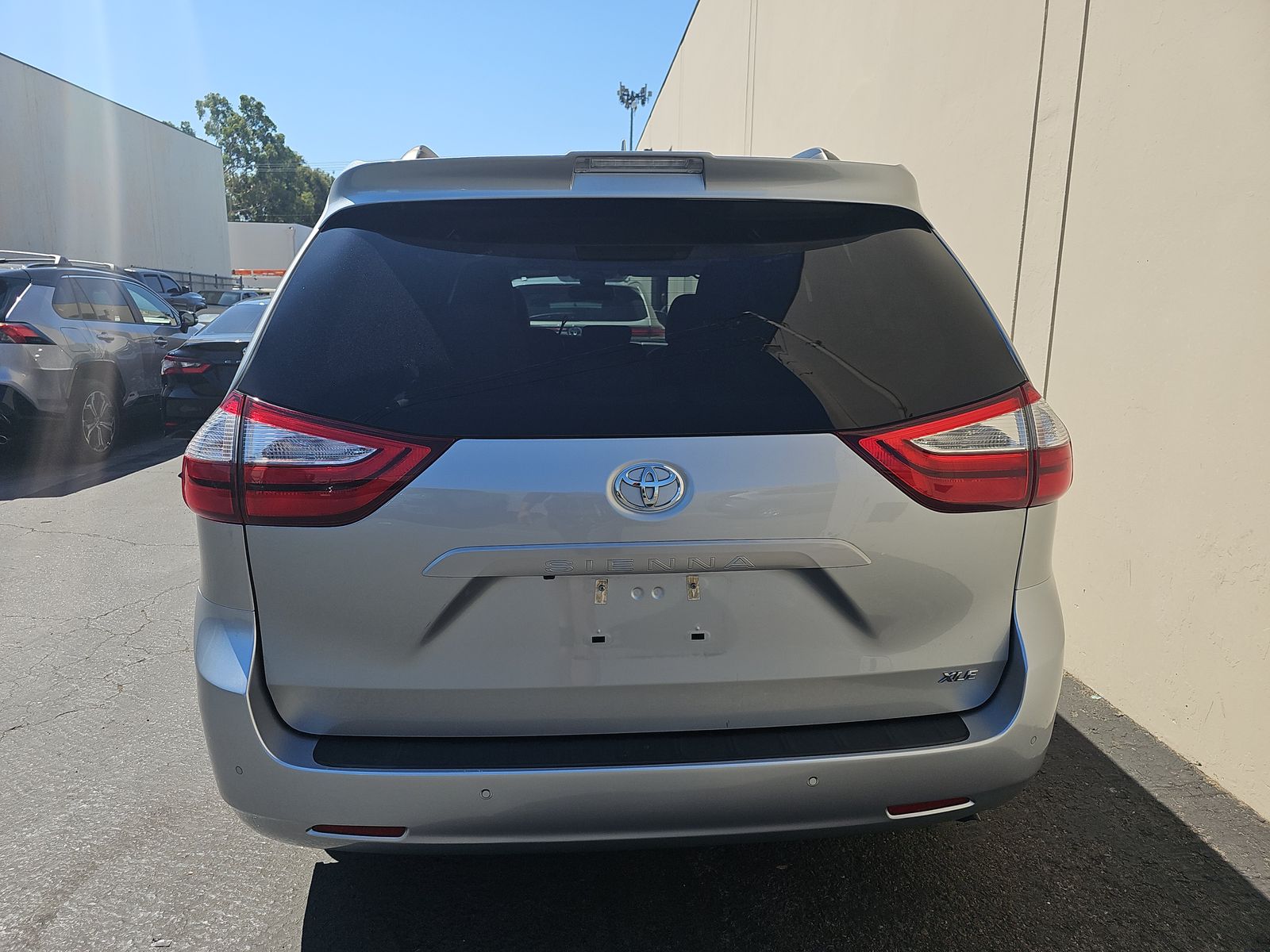 2019 Toyota Sienna XLE FWD