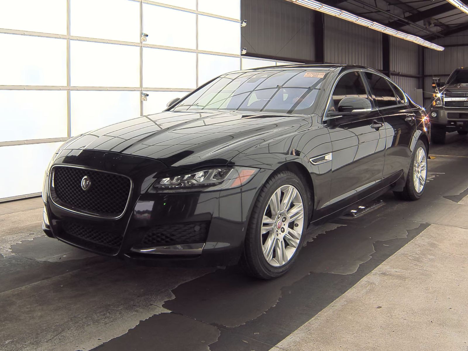 2017 Jaguar XF 35t Premium FWD