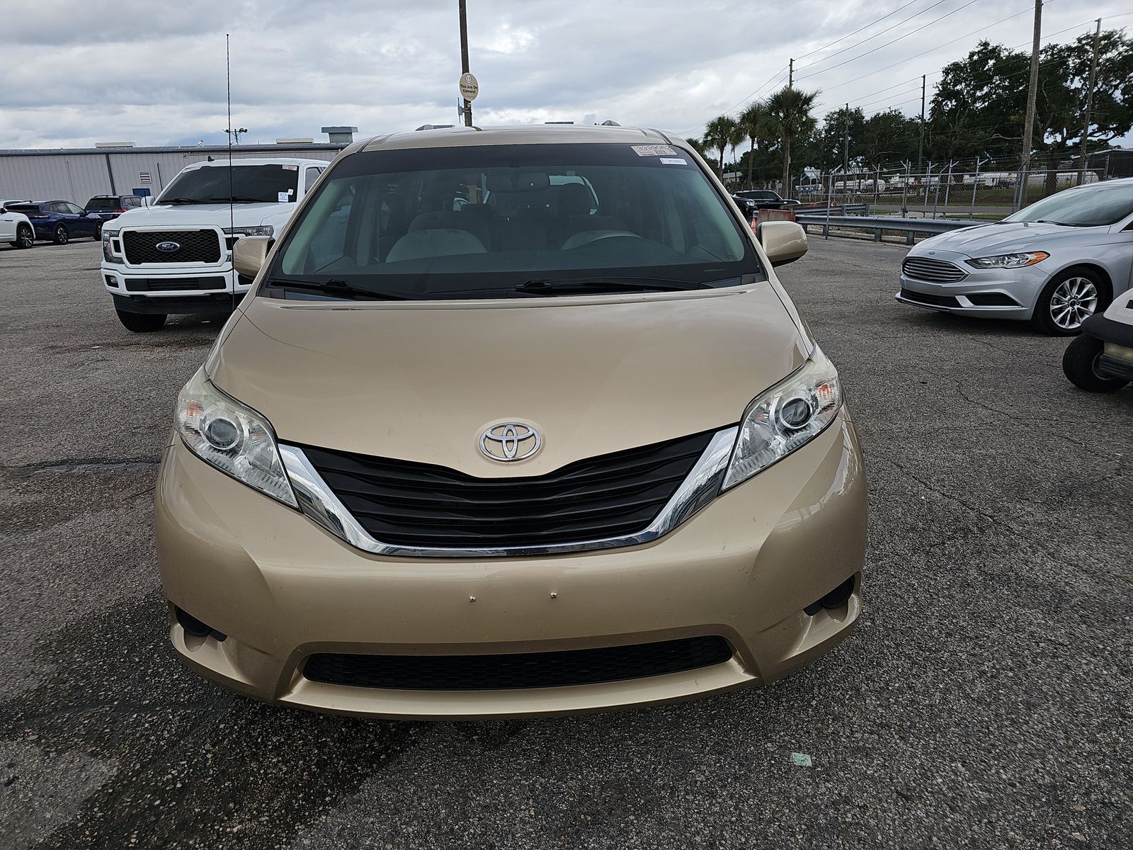 2011 Toyota Sienna LE FWD