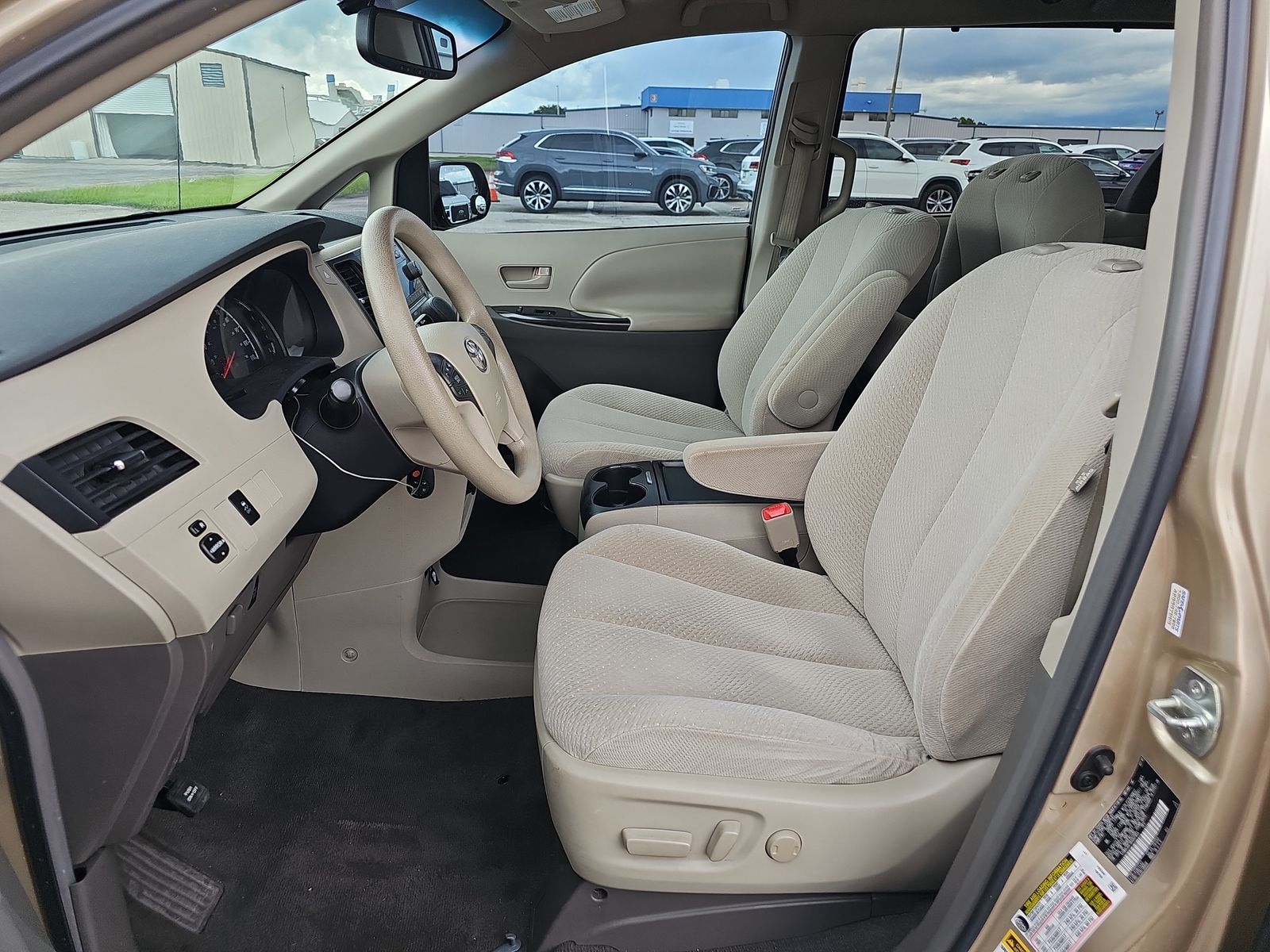 2011 Toyota Sienna LE FWD