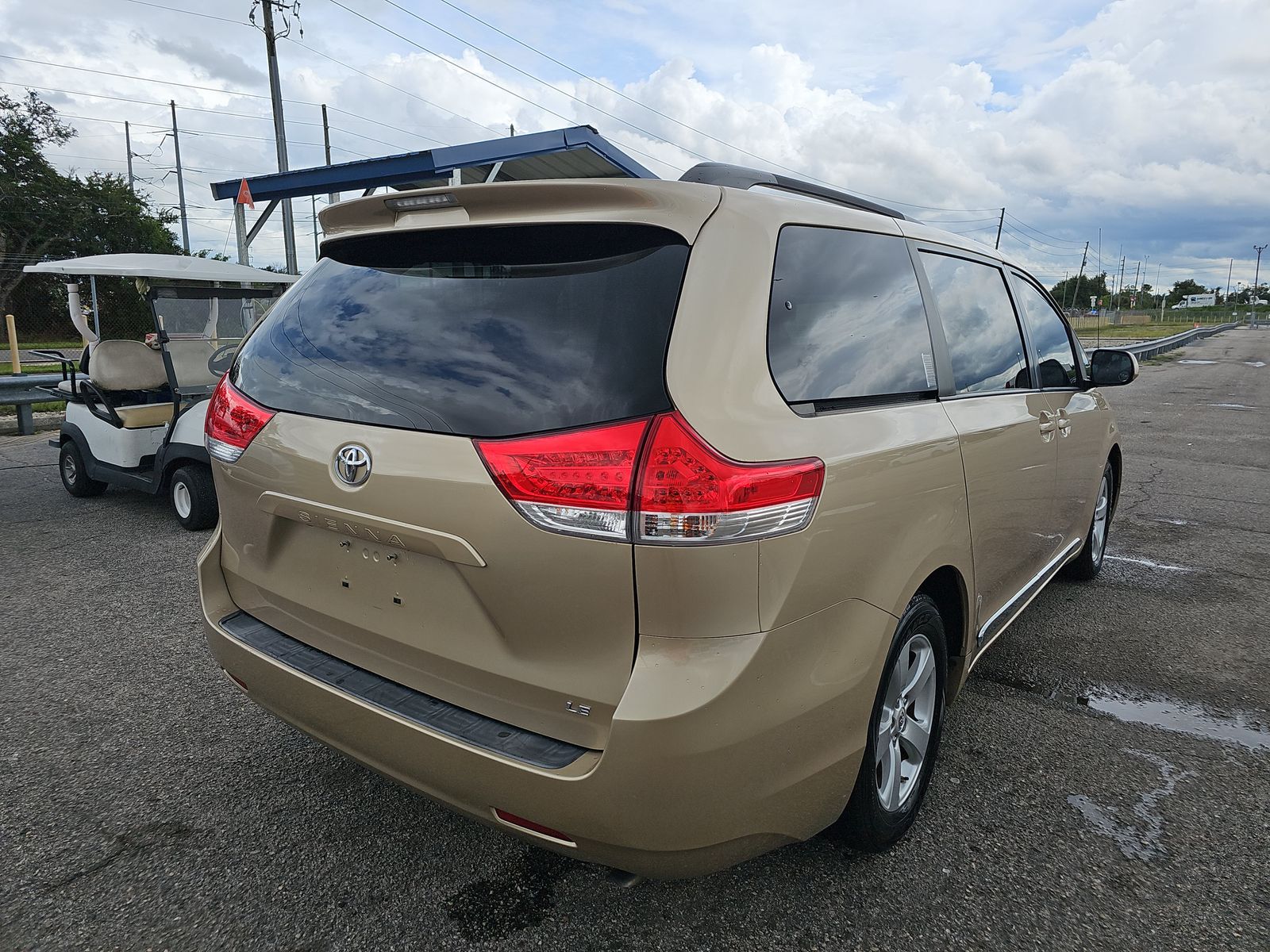 2011 Toyota Sienna LE FWD