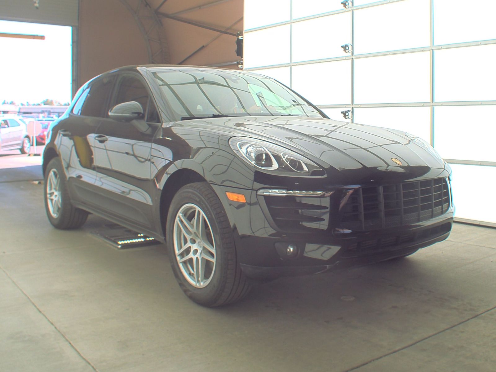 2018 Porsche Macan Base AWD