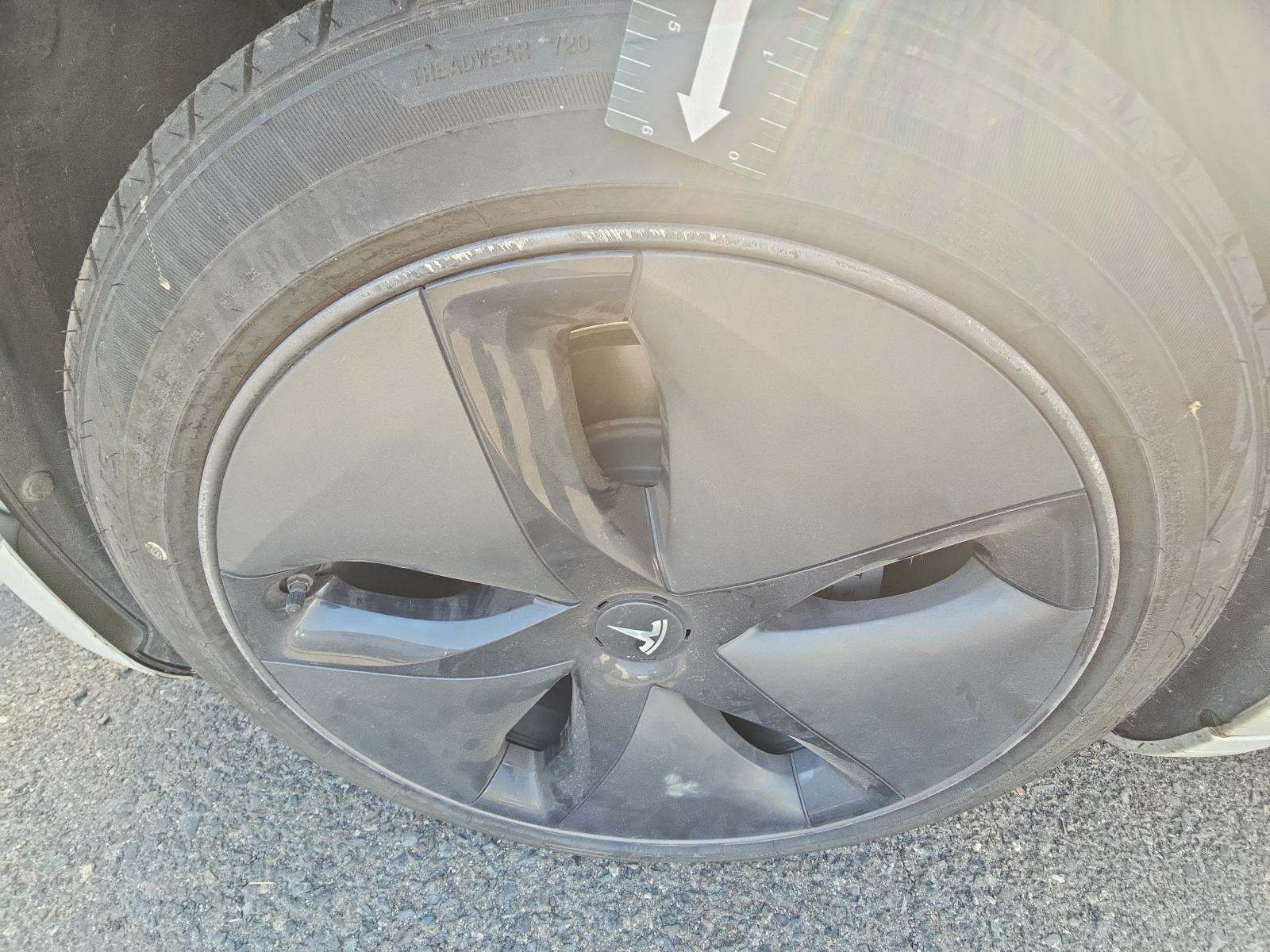 2018 Tesla Model 3 Mid Range FWD