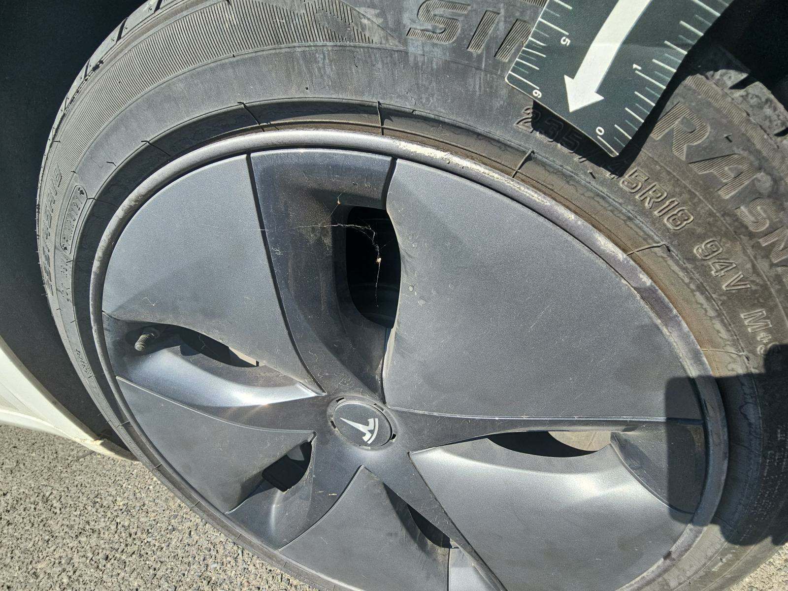 2018 Tesla Model 3 Mid Range FWD