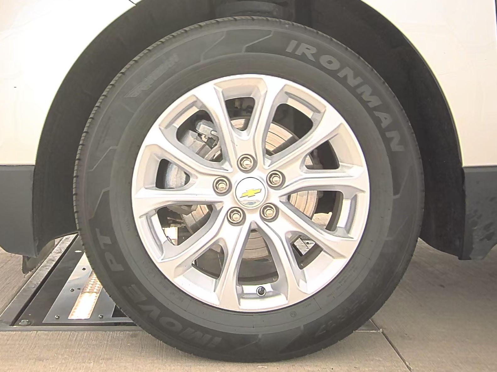 2020 Chevrolet Equinox LT FWD