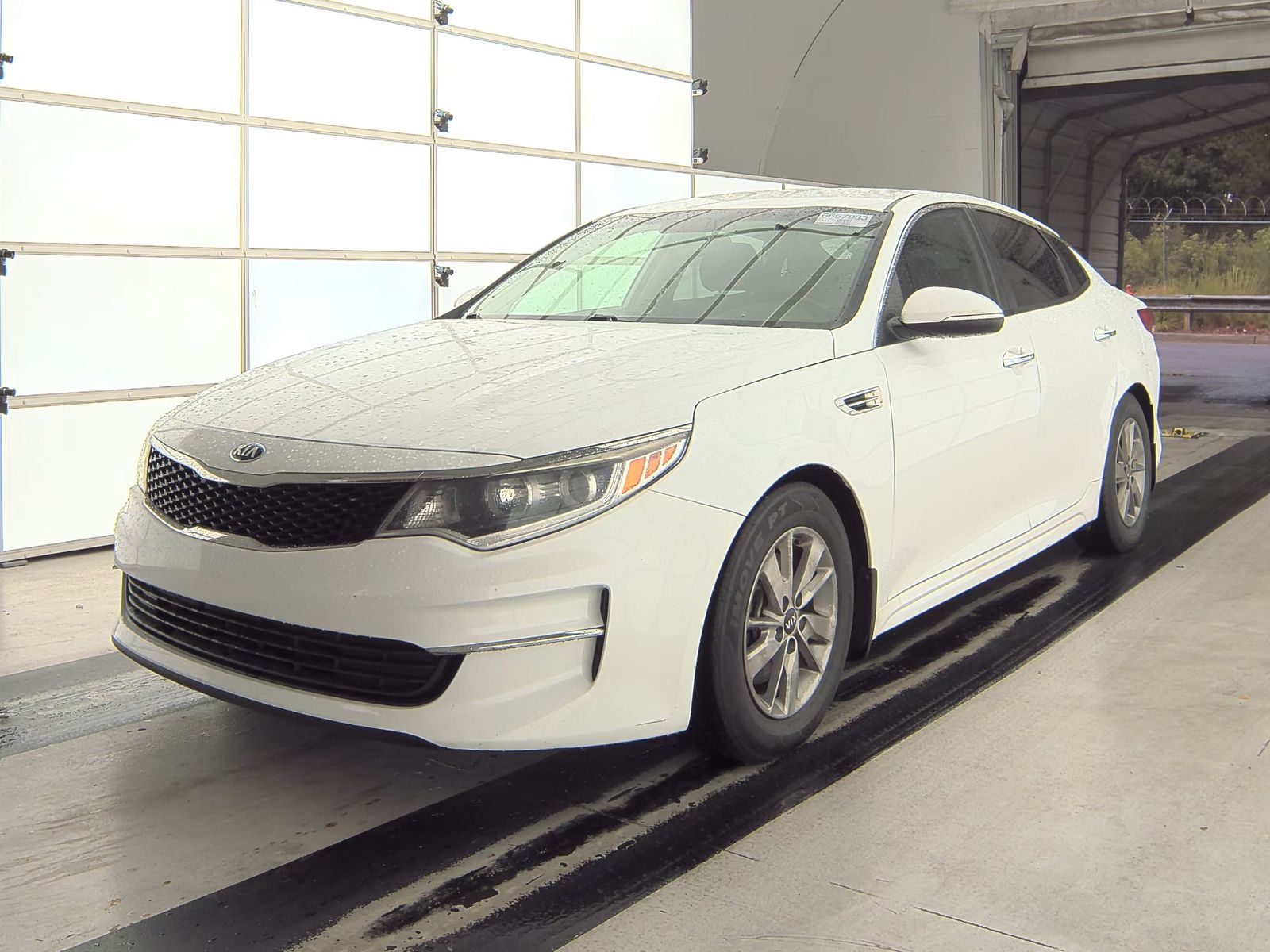 2017 Kia Optima LX FWD