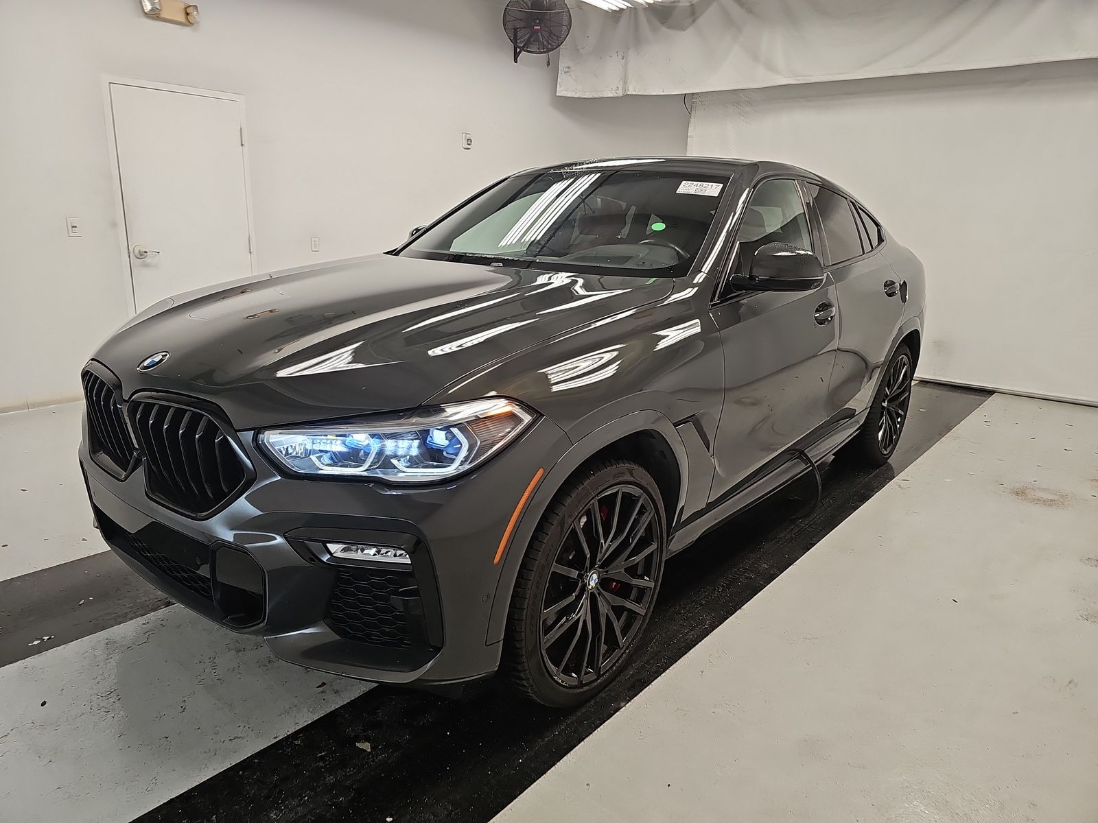 2021 BMW X6 Sports Activity Coupe M50i