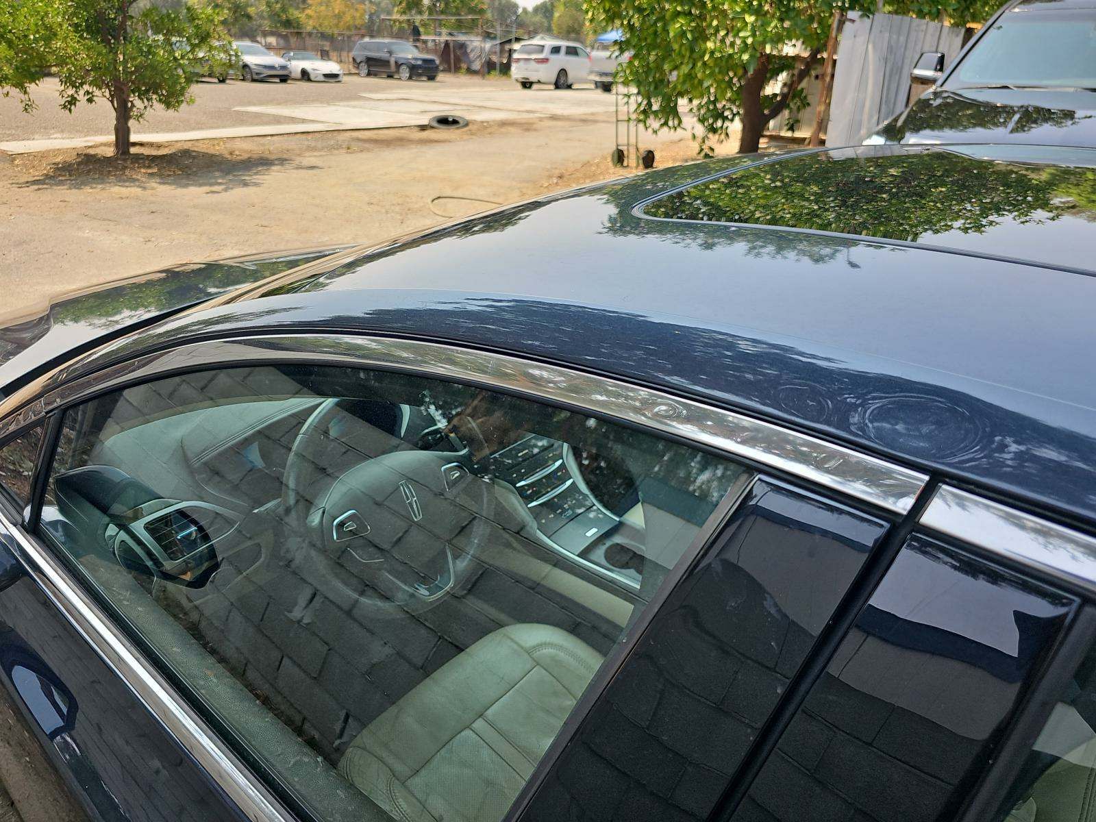 2014 Lincoln MKZ Hybrid FWD