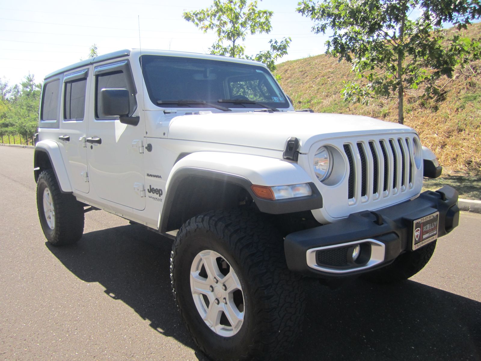 JEEP SAHARA - 1