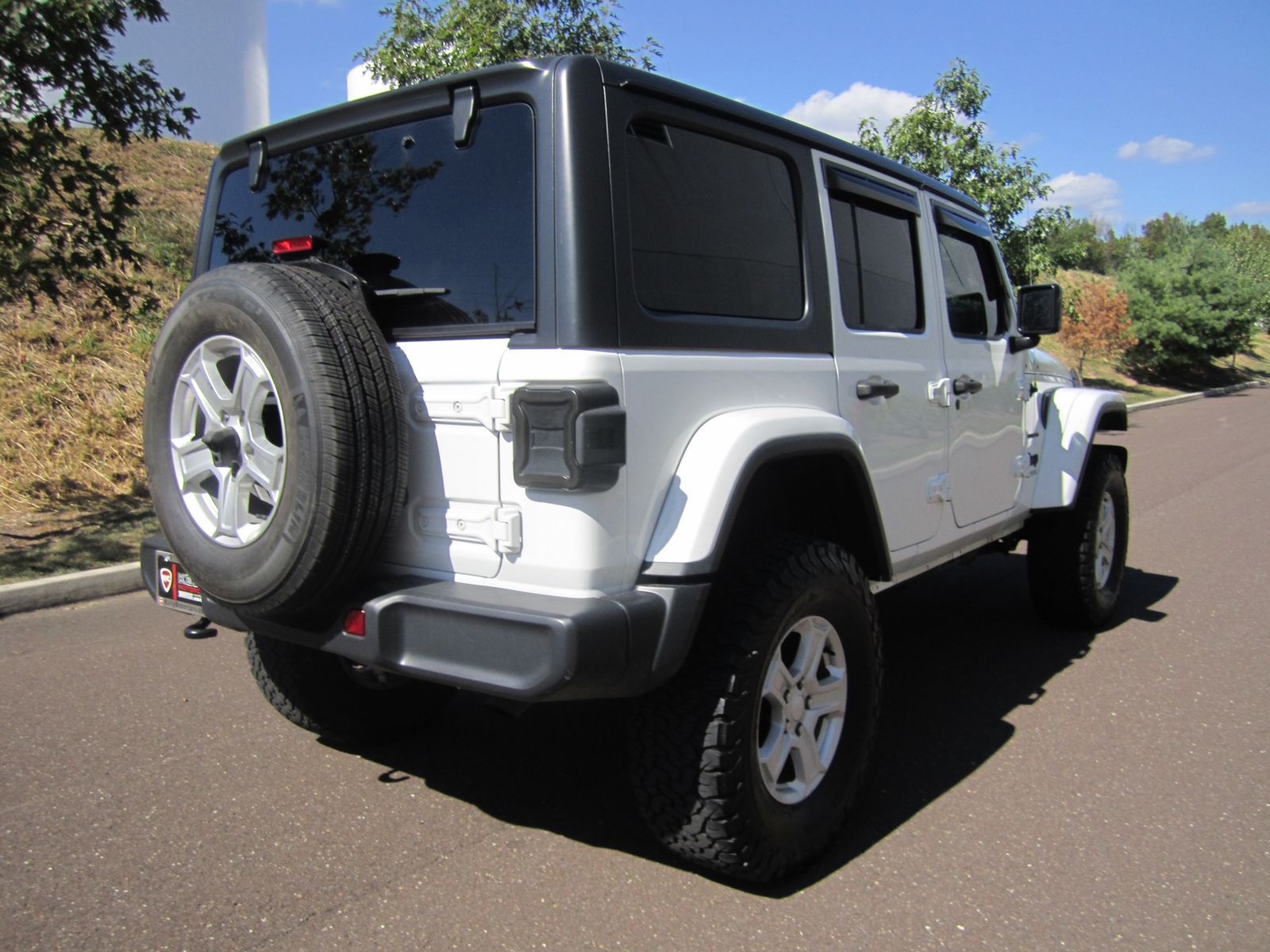 JEEP SAHARA - 10